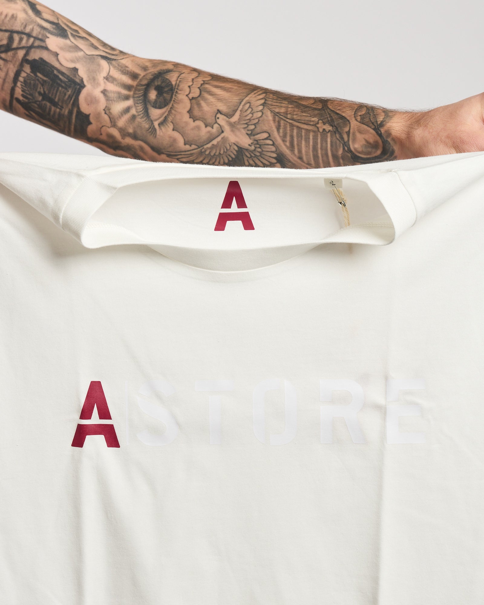 T-shirt A|STORE regular off-white con logo