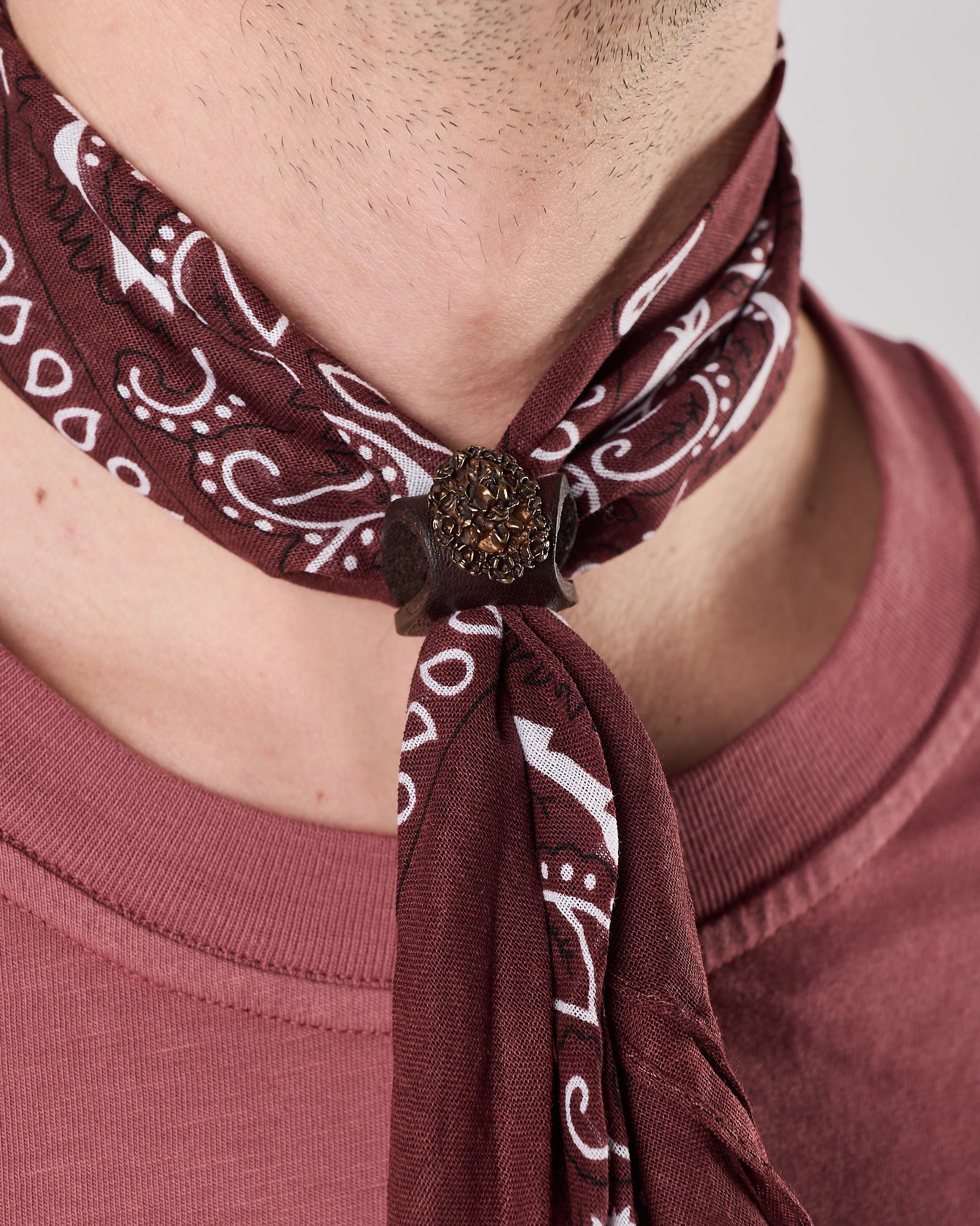 Bandana Campomaggi colorata con borchie