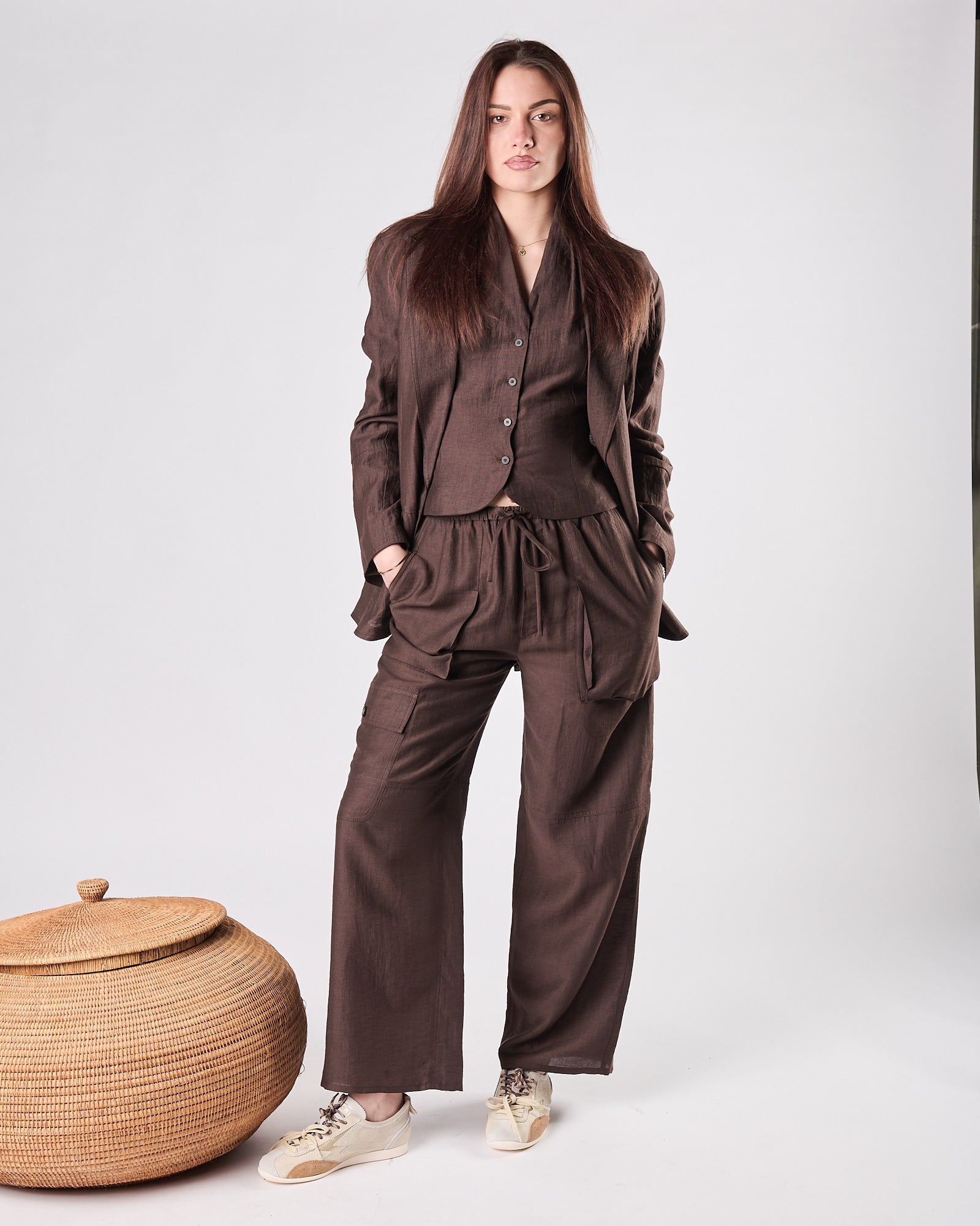 Pantalone Tela9 con tasche in lino moro