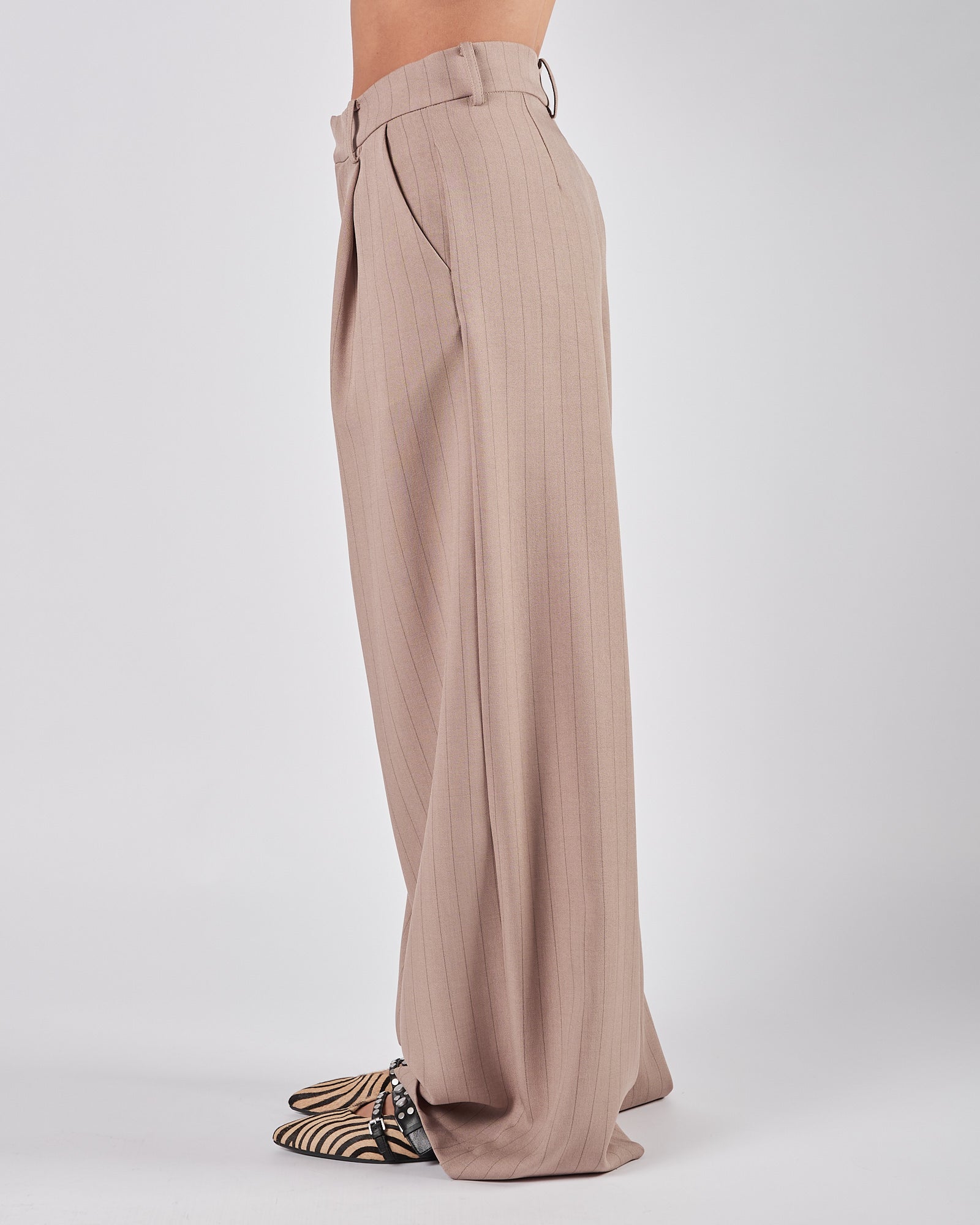 Pantalone Eleh gessato grigio fango