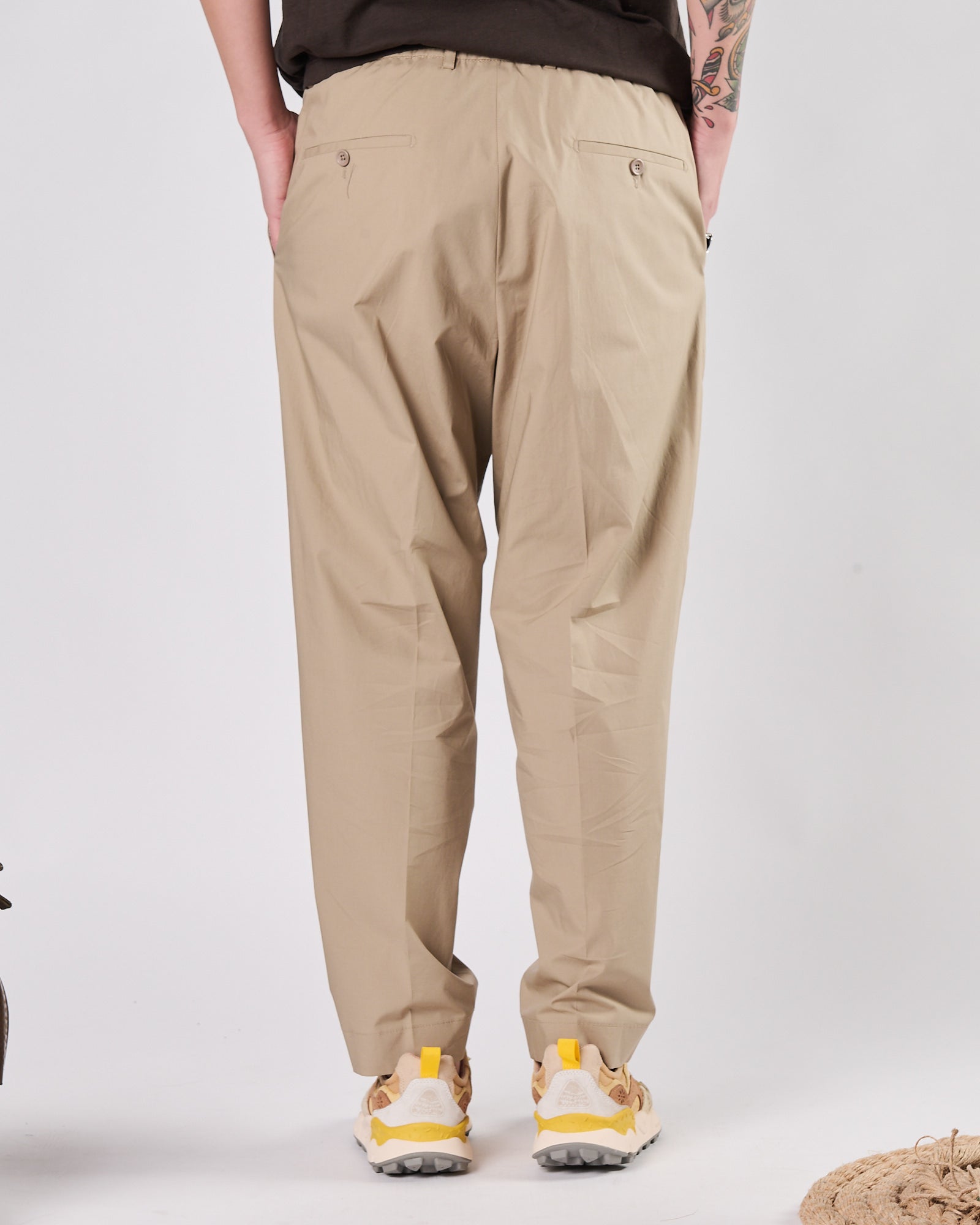 Pantalone A|STORE con pence nocciola