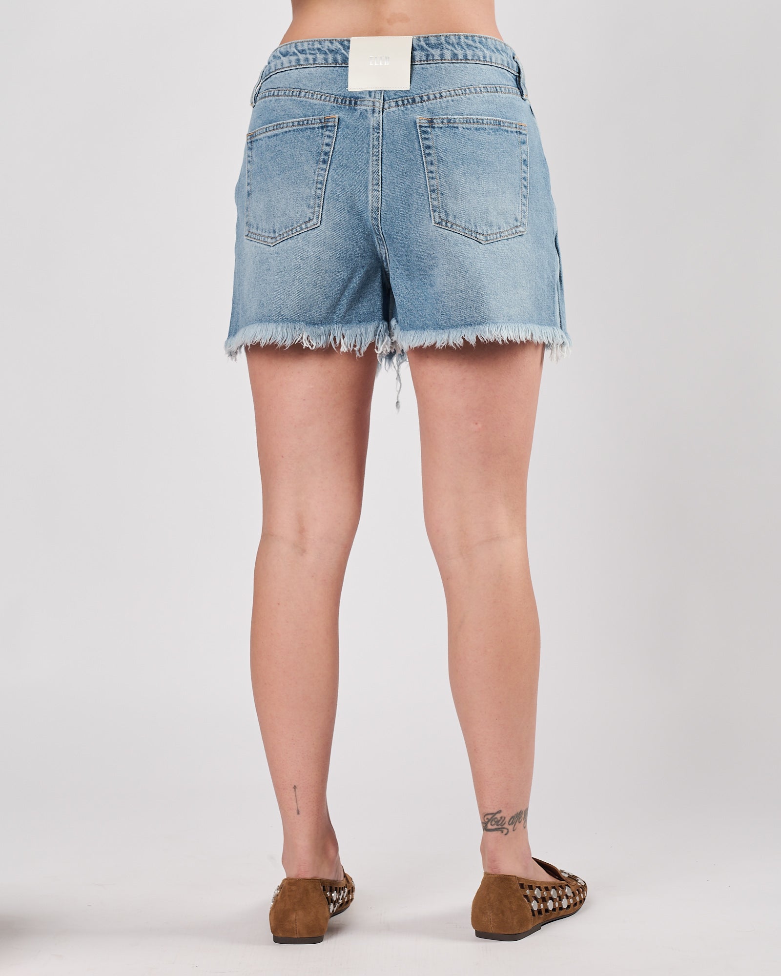 Short Eleh in denim blu chiaro toglio gonna