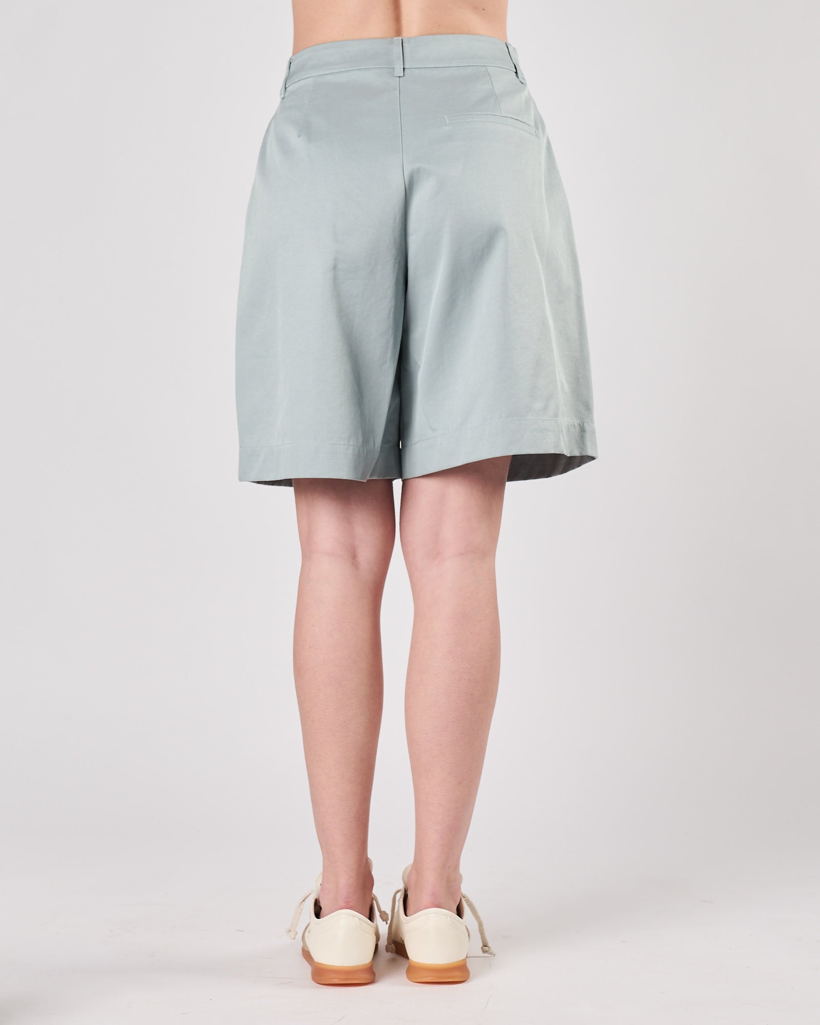 Bermuda Eleh con pence celeste