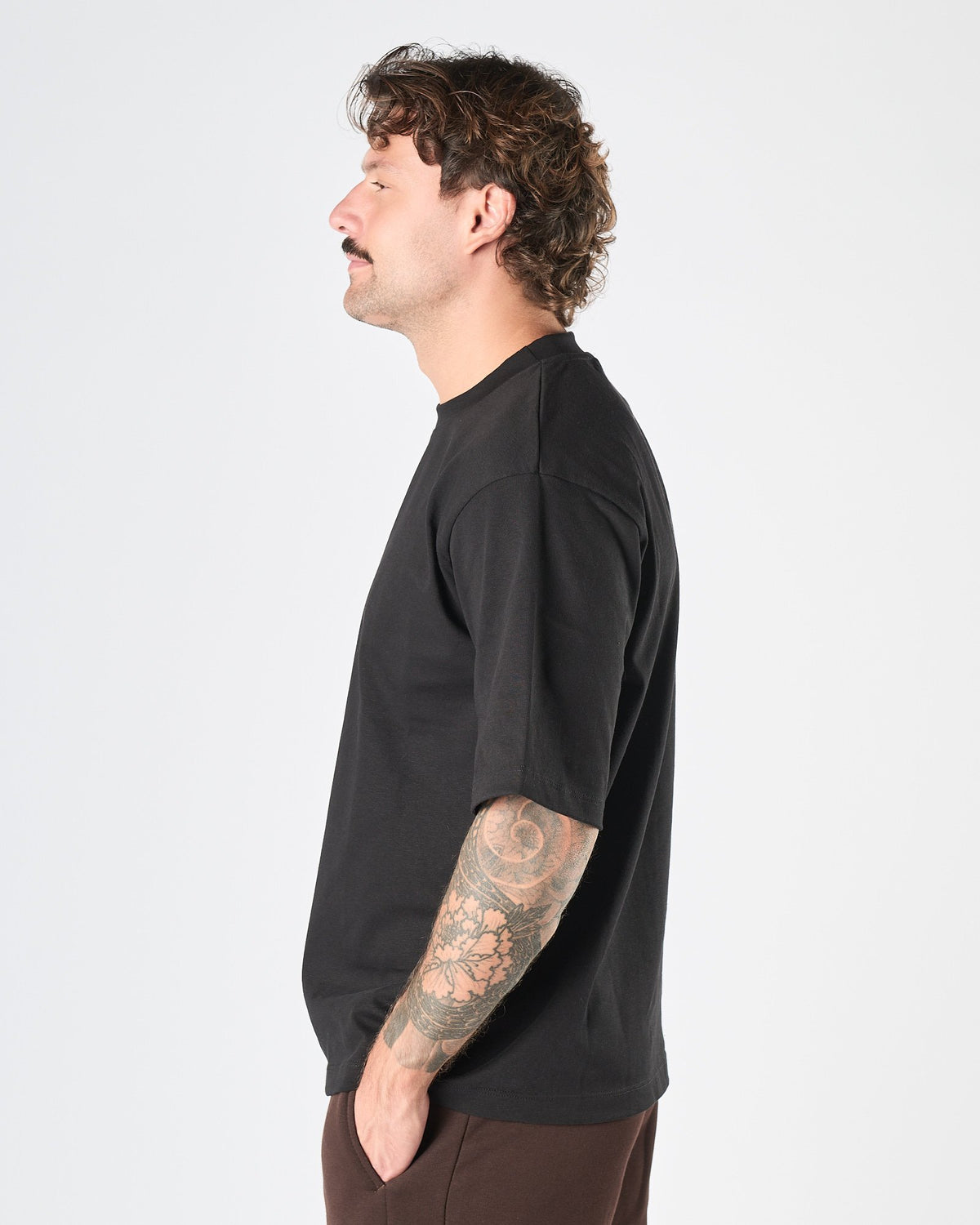T-shirt Aimé over nera