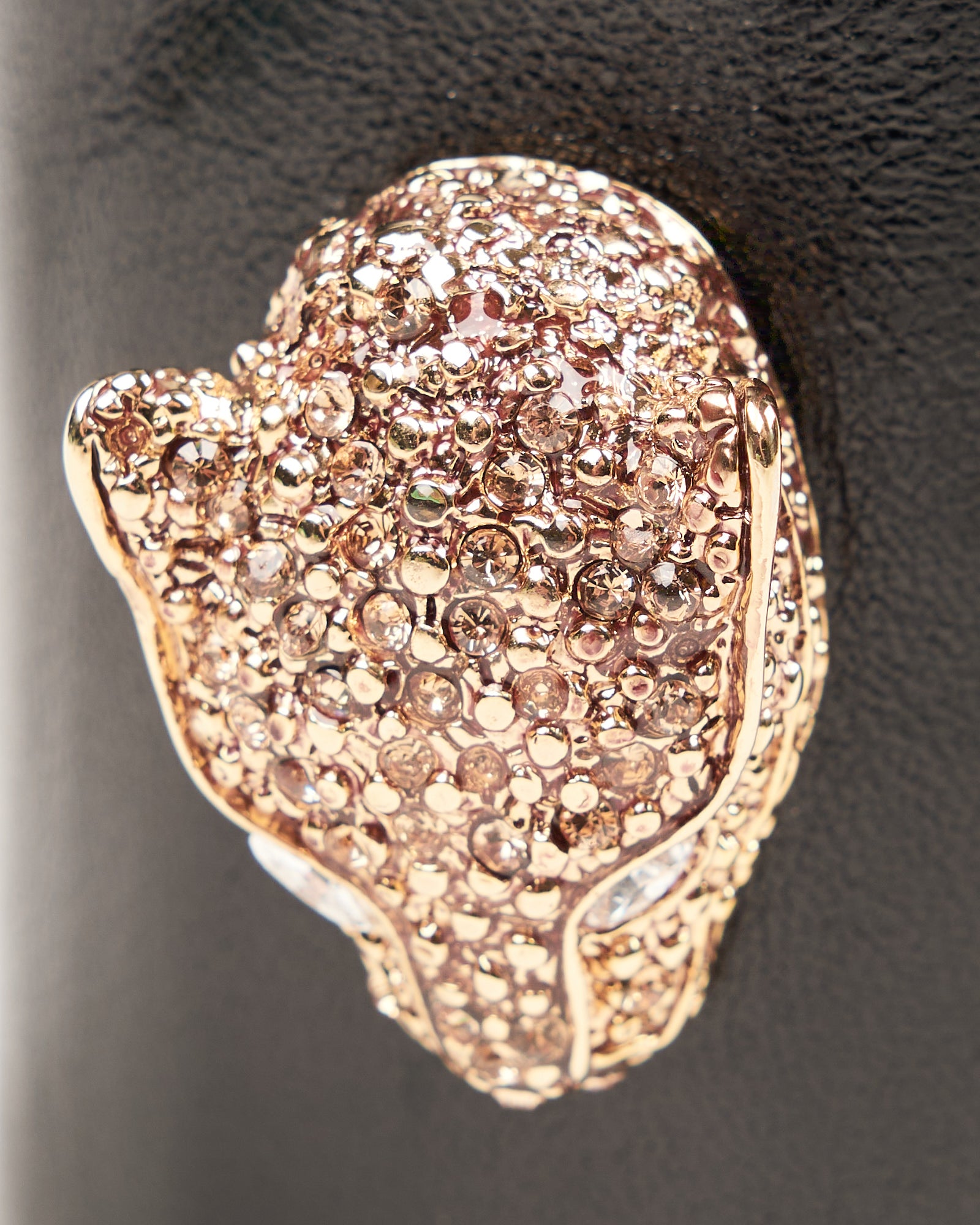 Bracciale Alberto Luti in pelle nero con pantera oro