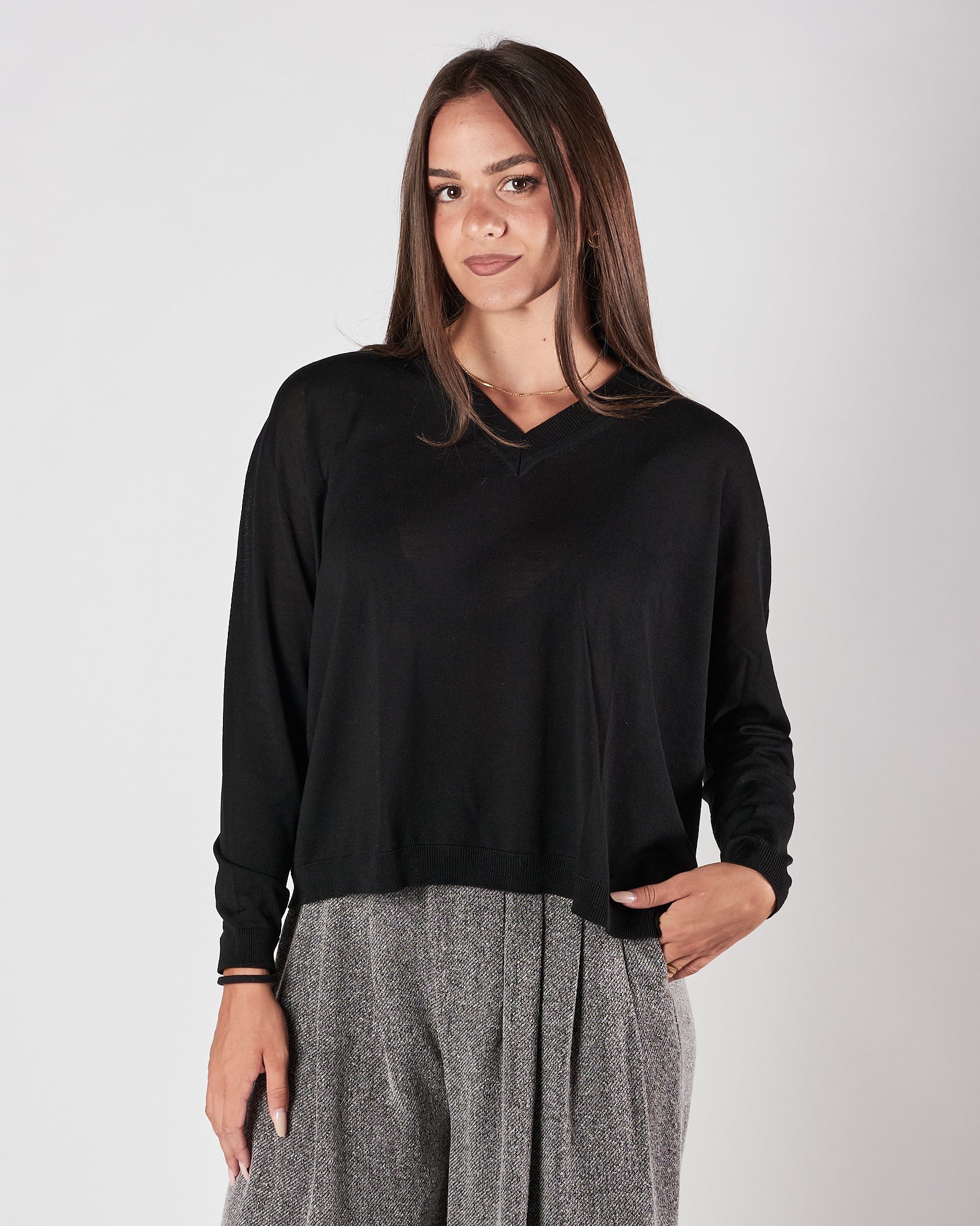 Maglia A|STORE scollo v nera