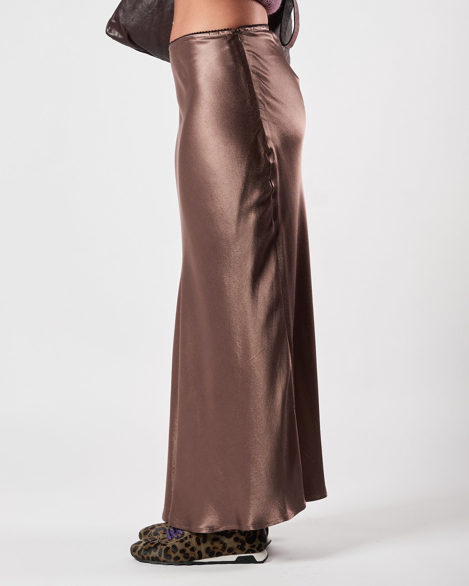 Gonna Eleh lunga in satin fango