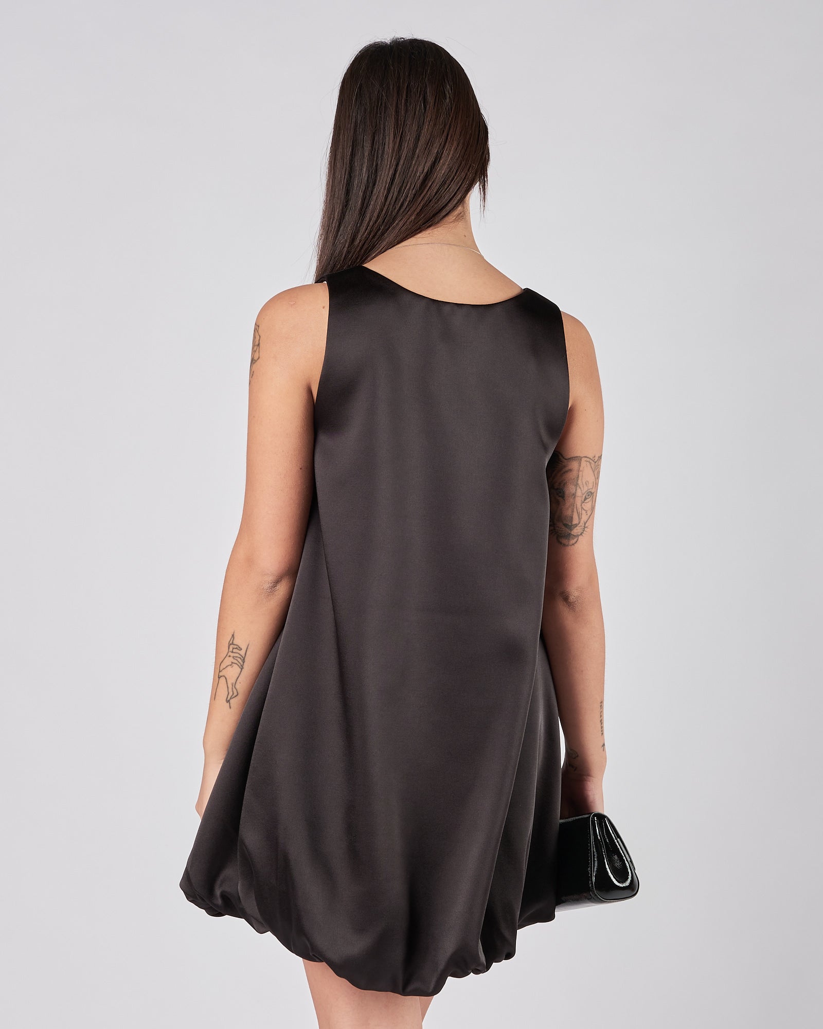 Abito Eleh corto in raso a palloncino nero