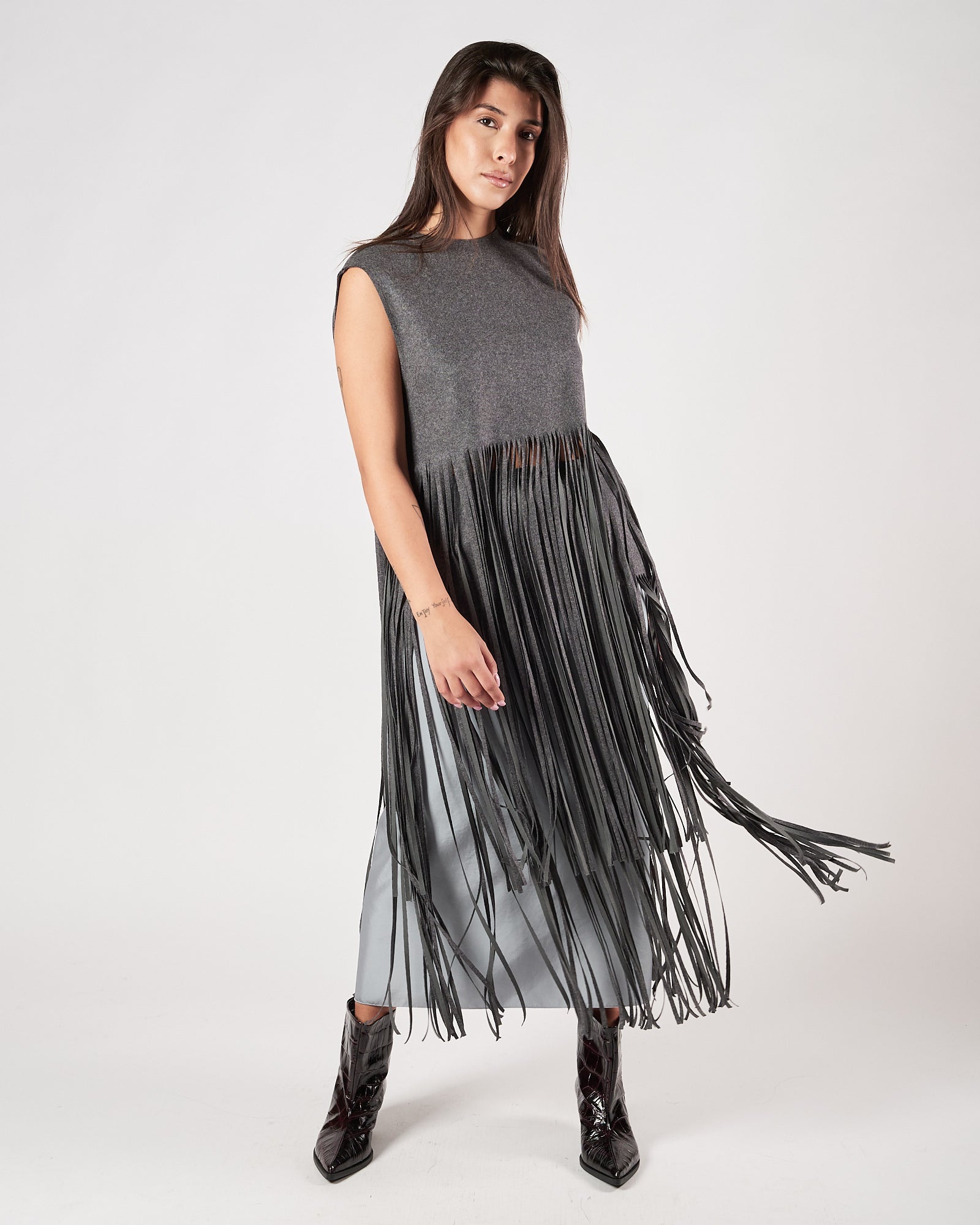 Gonna Tela9 con frangie grigia