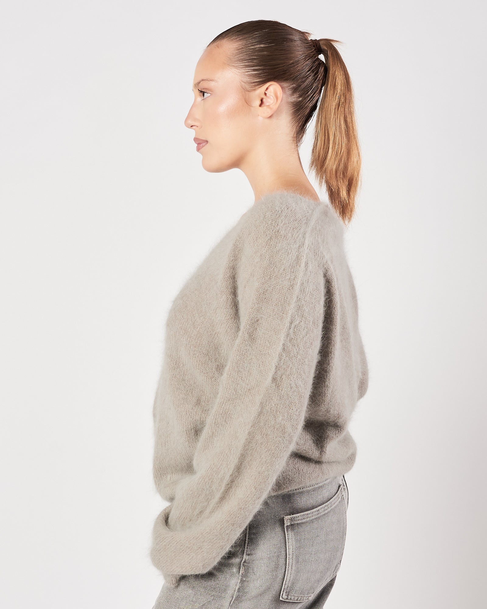 Maglia Roberto Collina scollo V in angora grigia