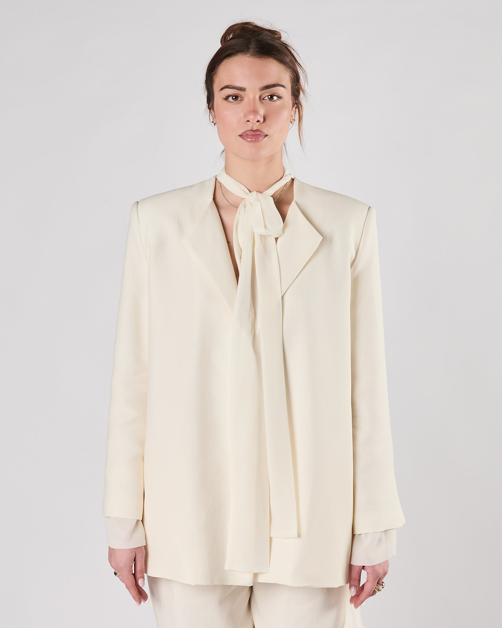 Giacca Eleh over bianca aperta dietro