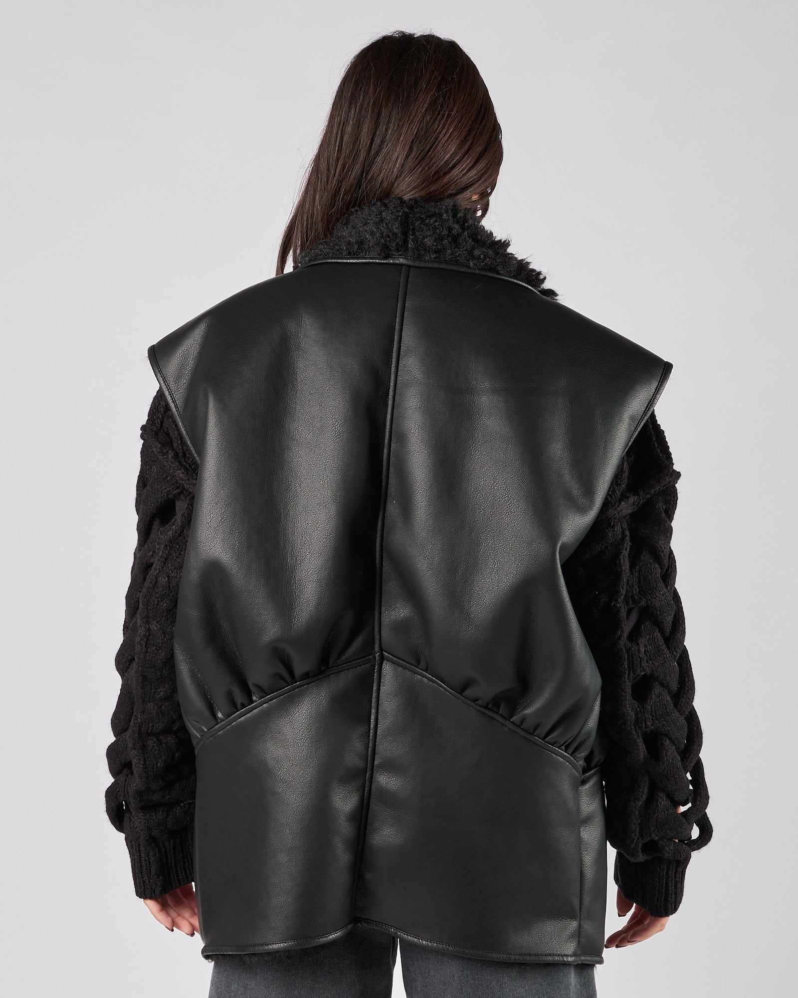 Ecomontone Weili Zheng smanicato nero