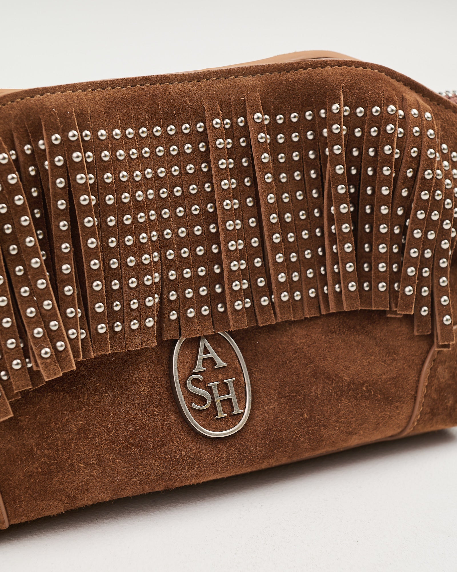 Borsa Ash piccola in suede con frange e borchie