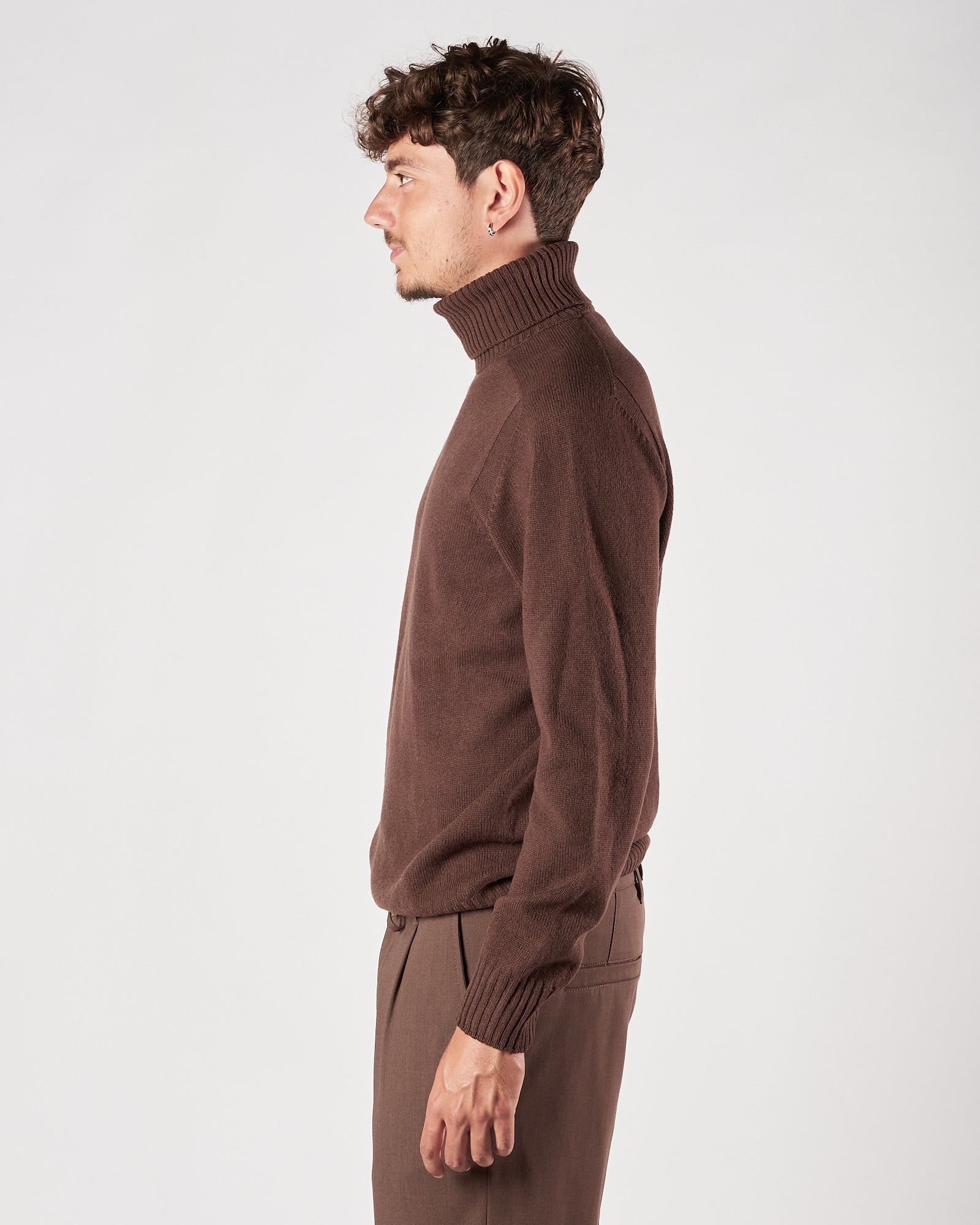 Maglia A|STORE collo alto marrone