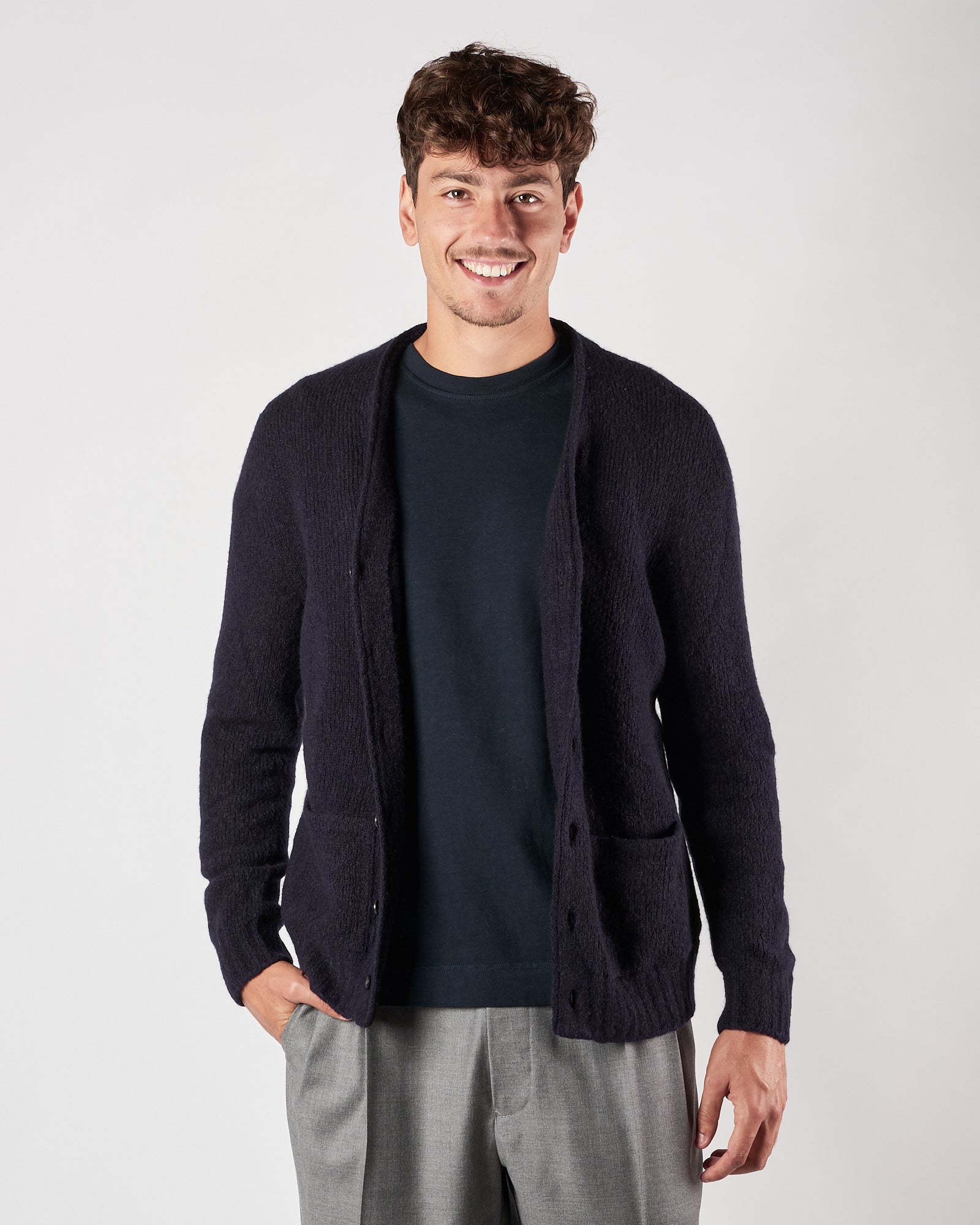 Cardigan A|STORE con bottoni blu