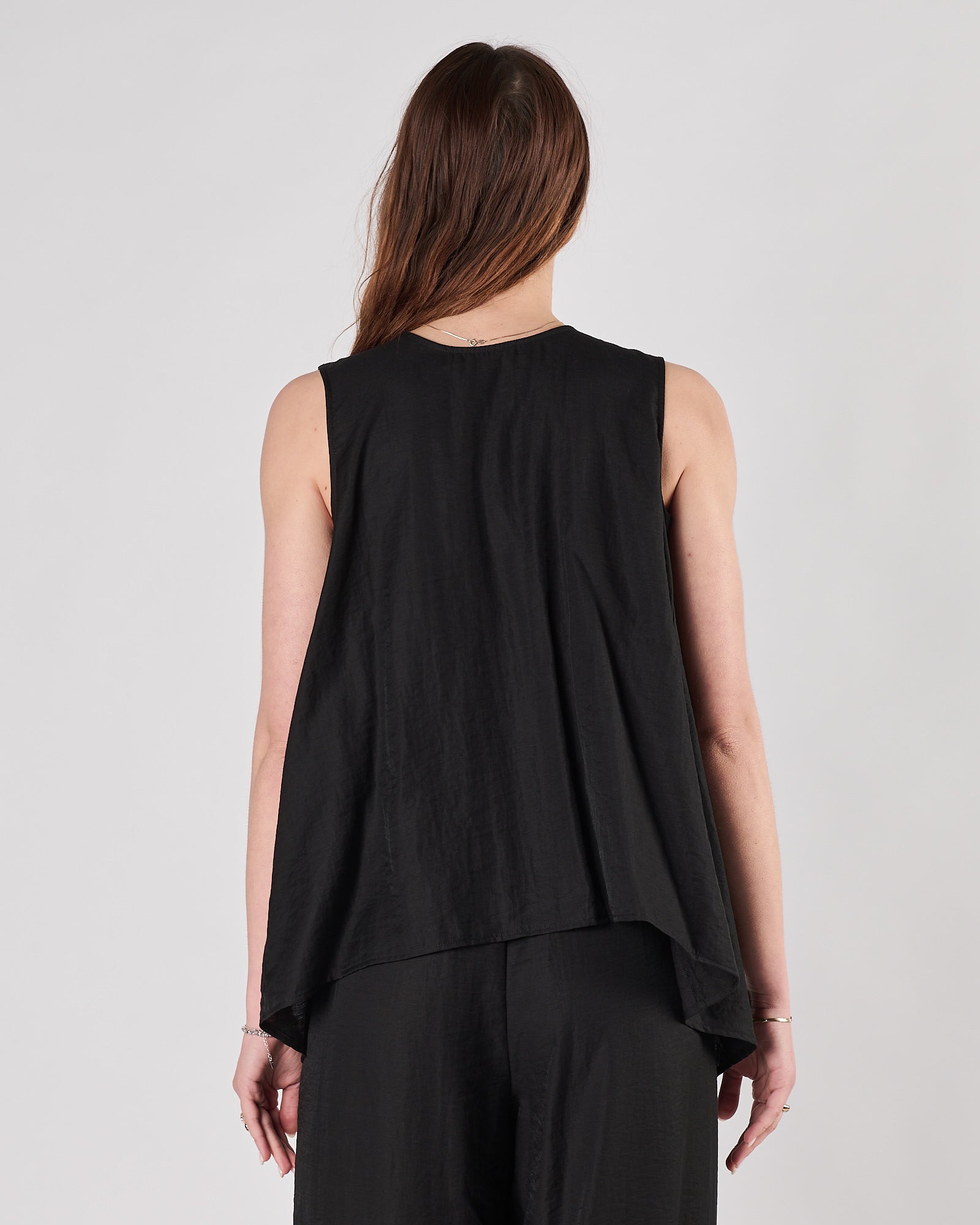 Blusa Eleh nera scollatura dietro