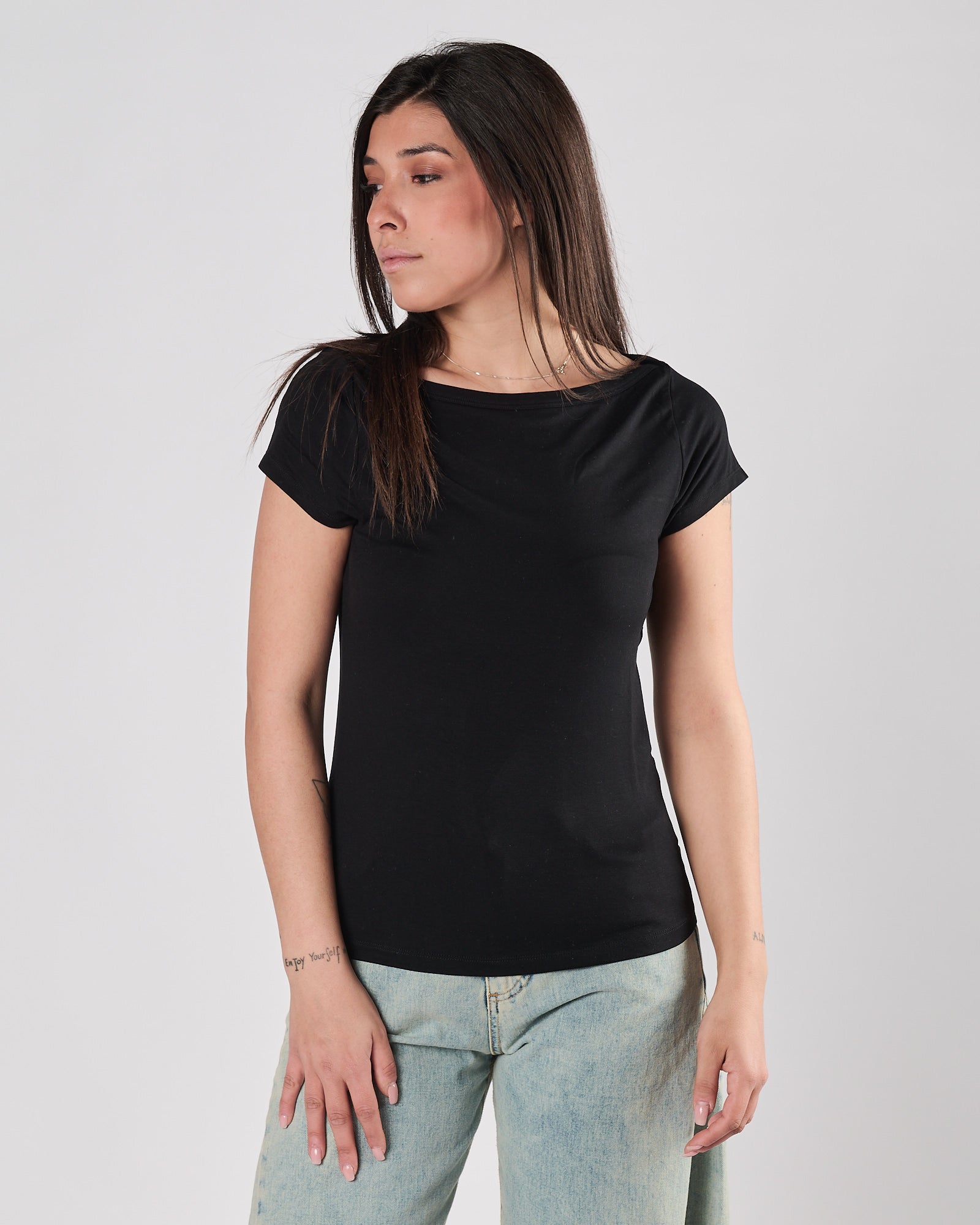 T-shirt Majestic nera