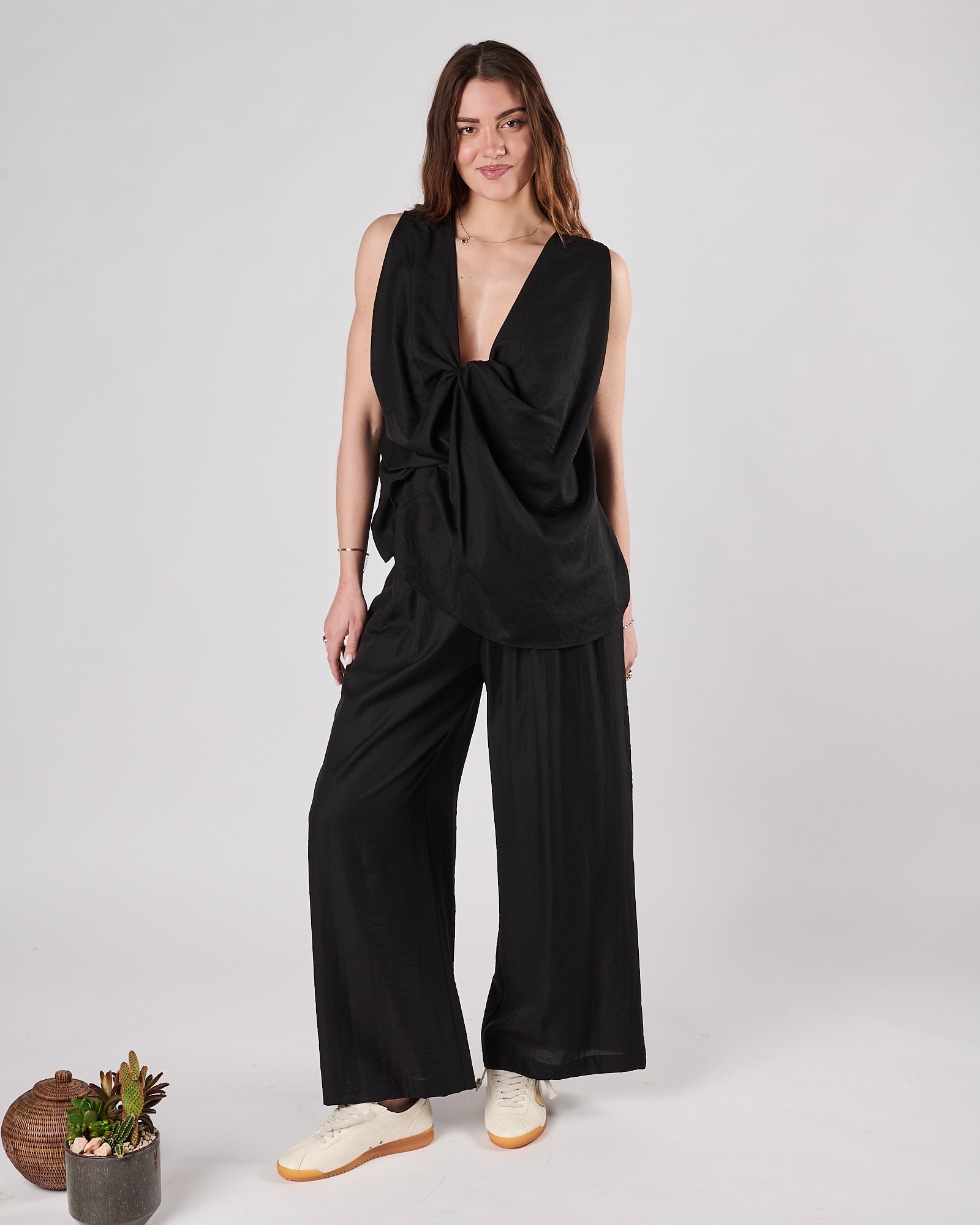 Pantalone Eleh nero con pence