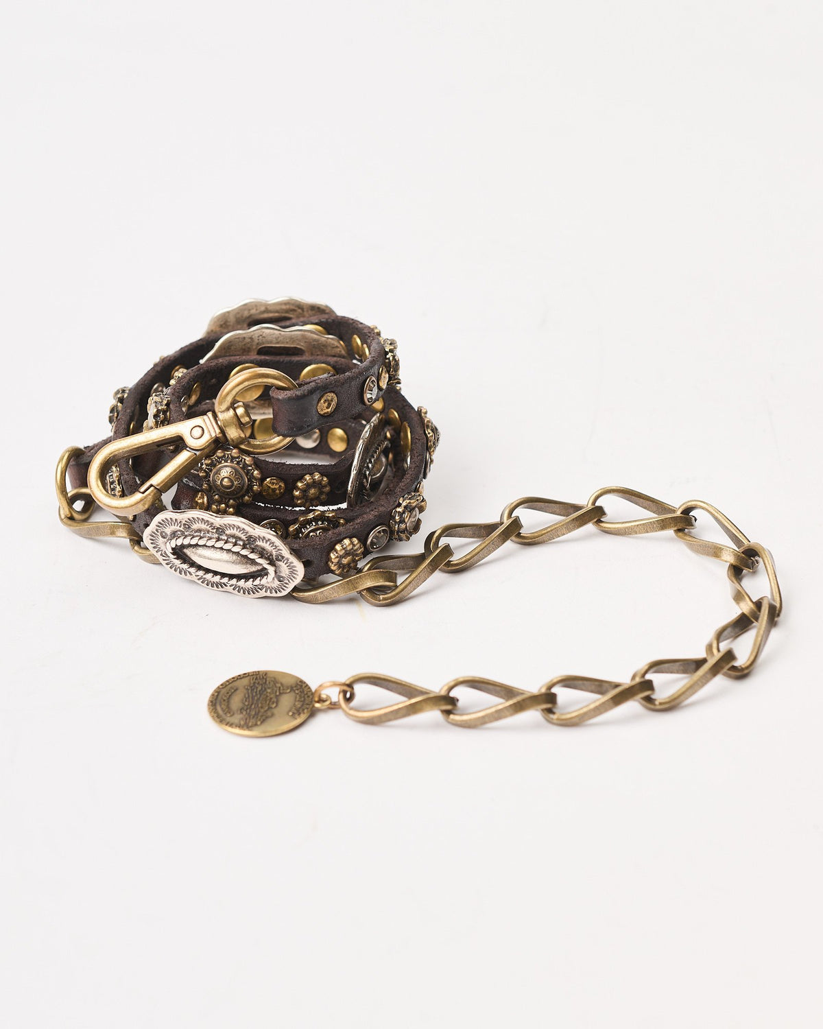Catena Campomaggi in pelle con borchie