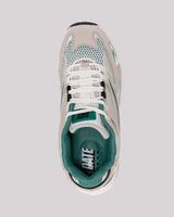Sneaker white green