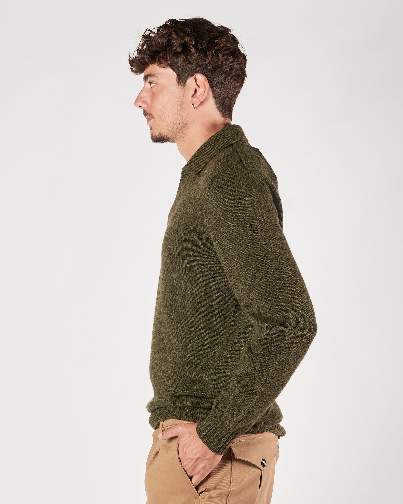 Polo A|STORE in lana senza bottoni verde oliva