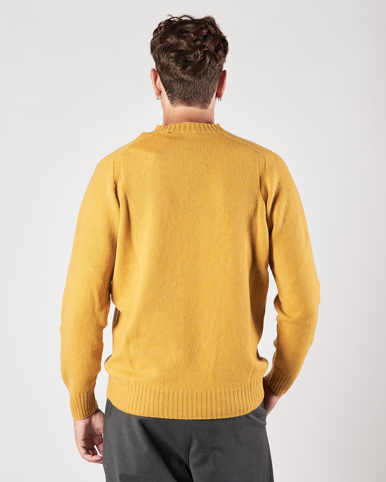 Maglia A|STORE in lana girocollo giallo