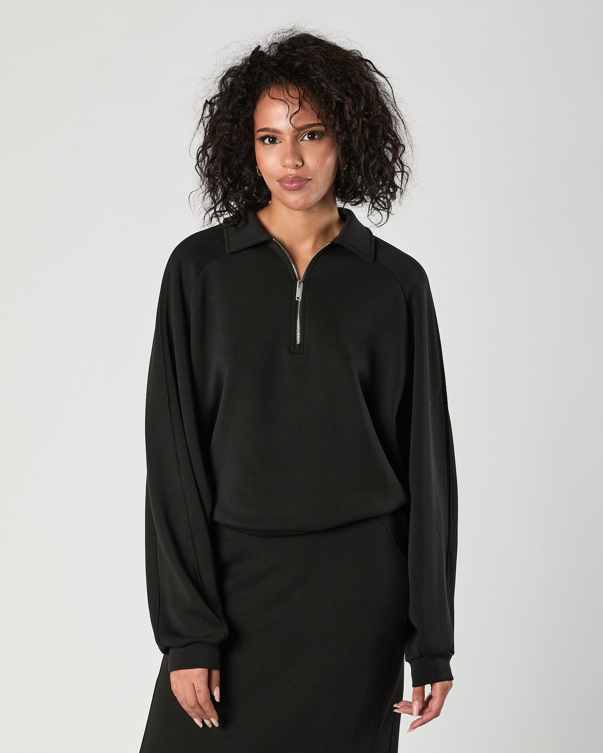 Felpa Woc con zip nera