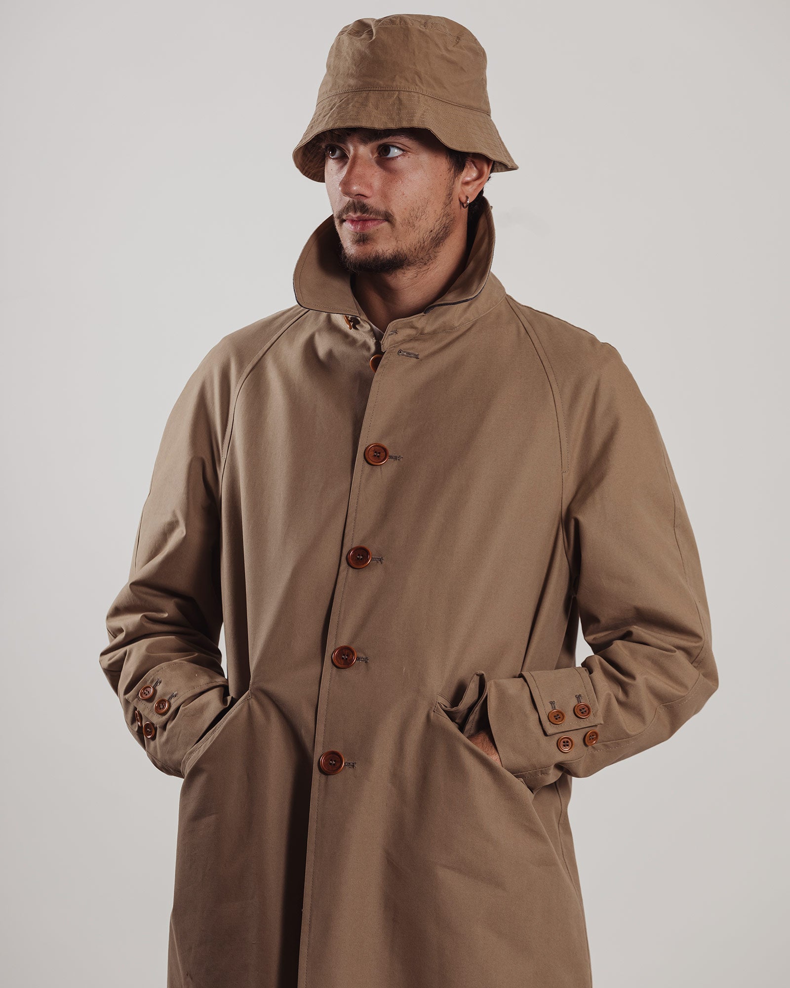 Trench L'impermeabile beige