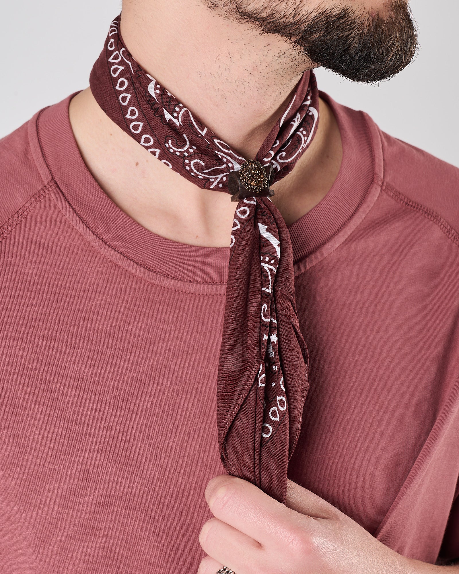 Bandana Campomaggi colorata con borchie