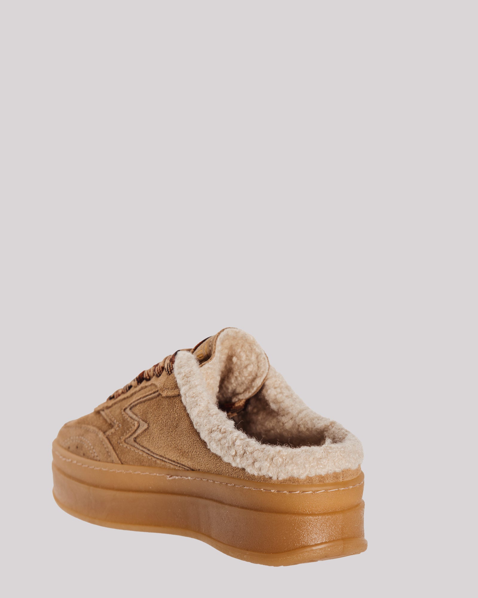 Sneaker Moaconcept  a ciabatta camel