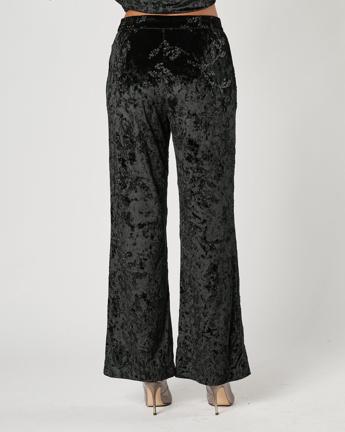 Pantalone Carla Ruiz in velluto lavorato nero