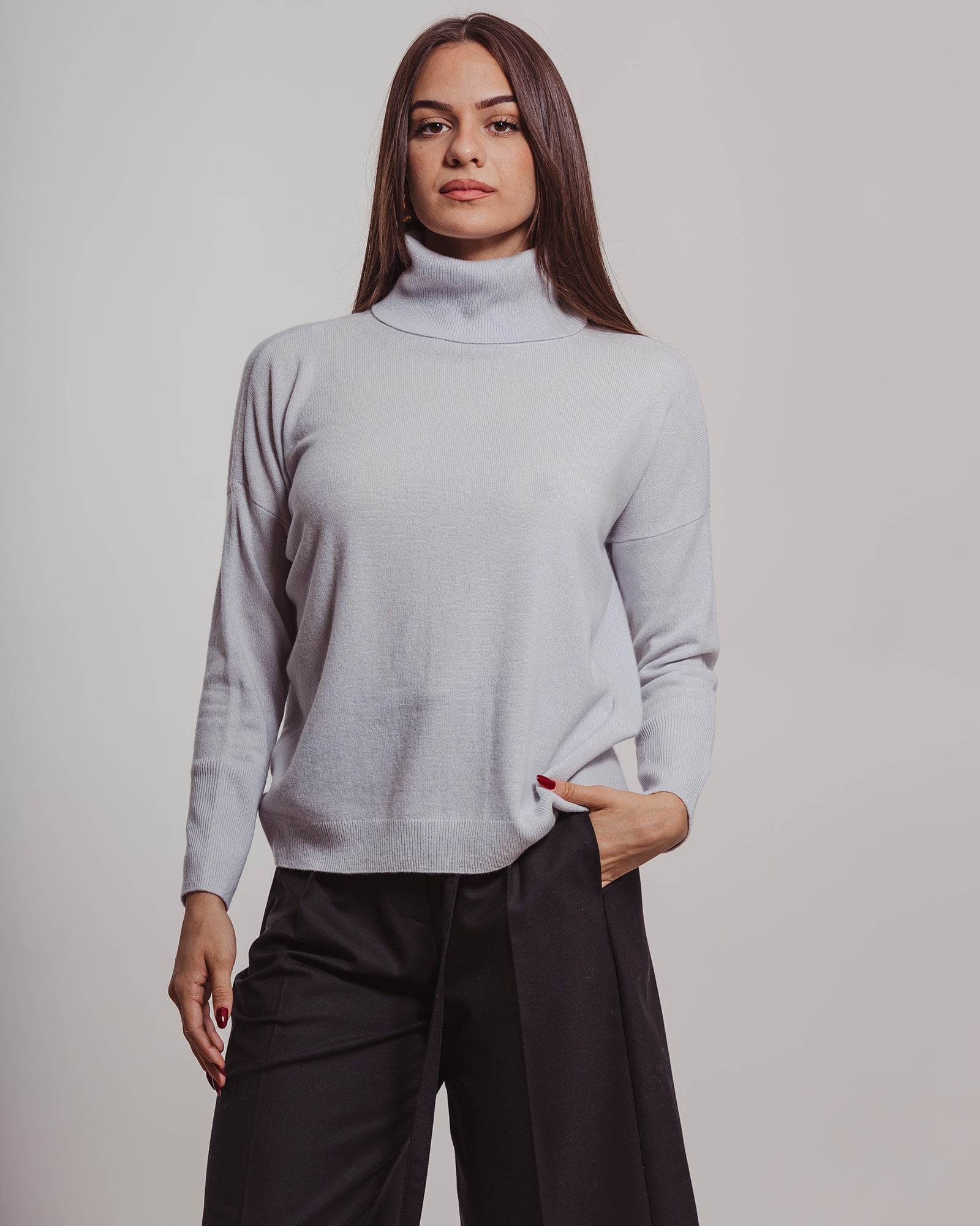 Maglia A|STORE in cashmere collo alto sky grey