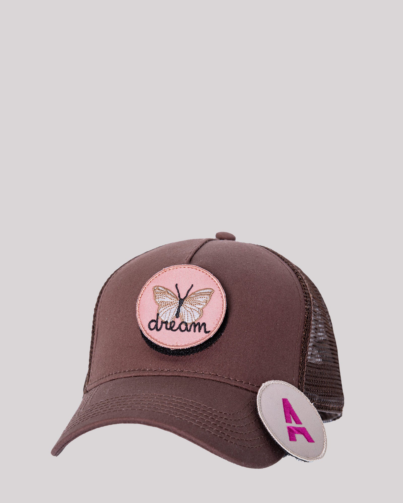 Cappello trucker con patch intercambiabile