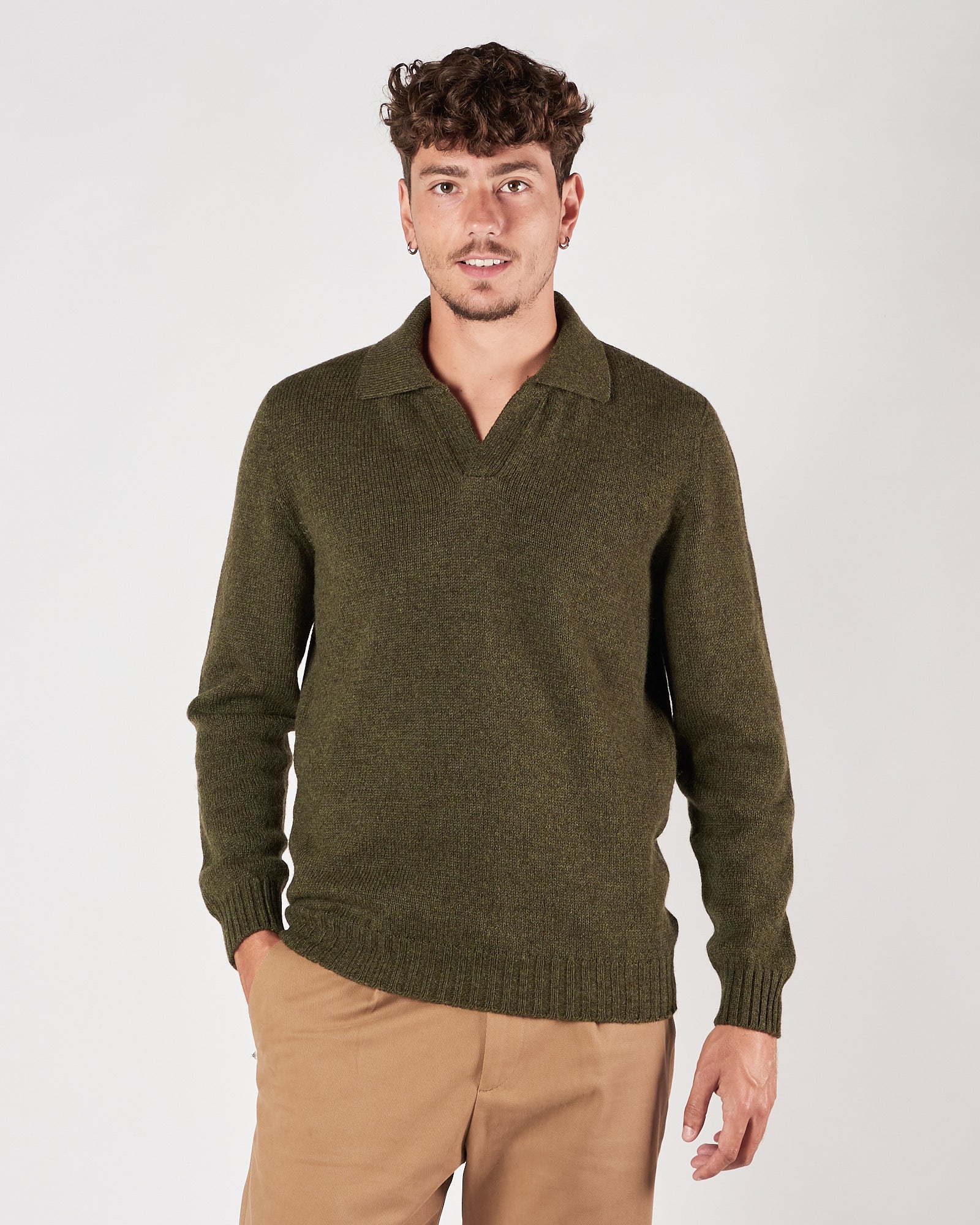 Polo A|STORE in lana senza bottoni verde oliva