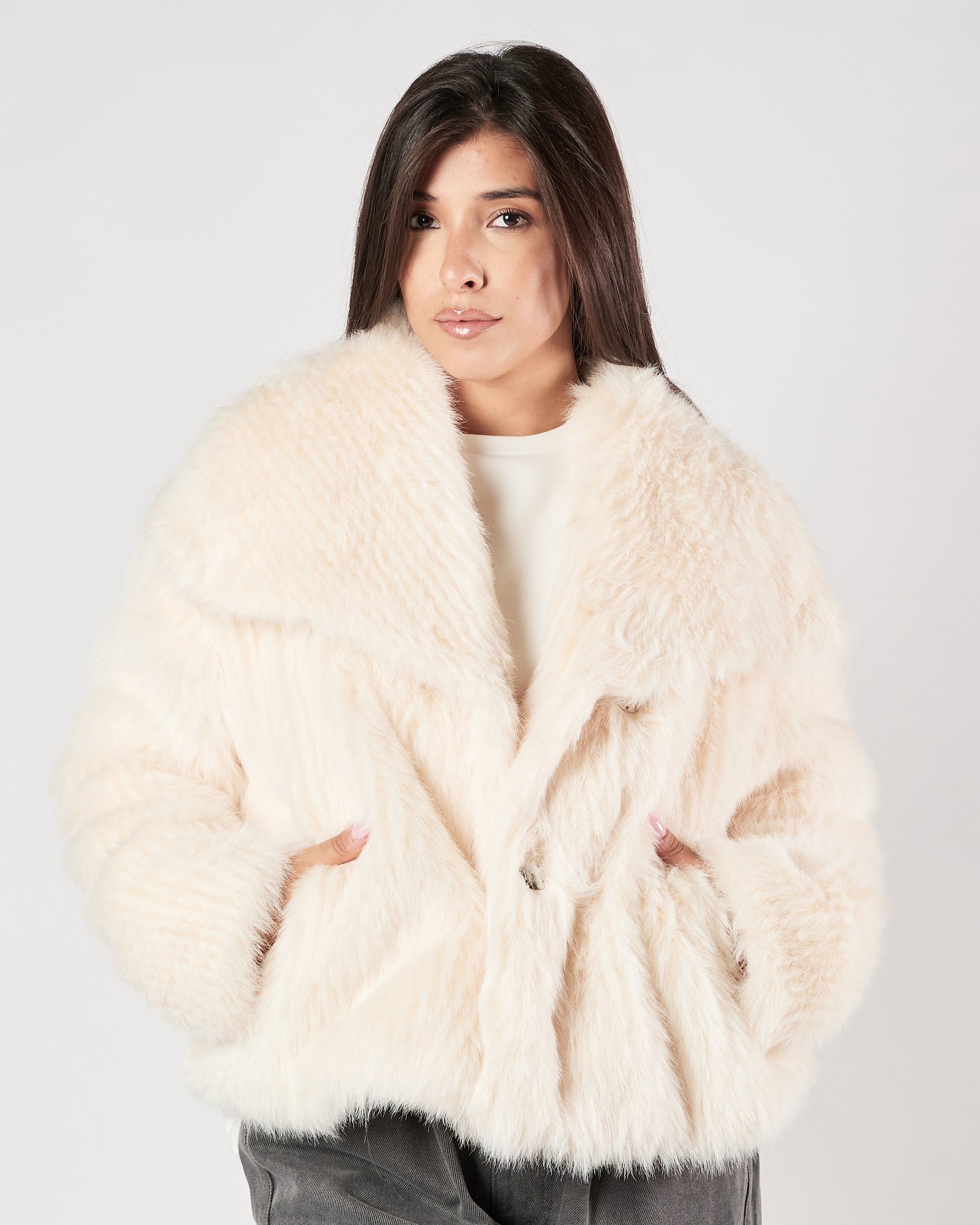 Ecopelliccia Eleh corta bianco panna