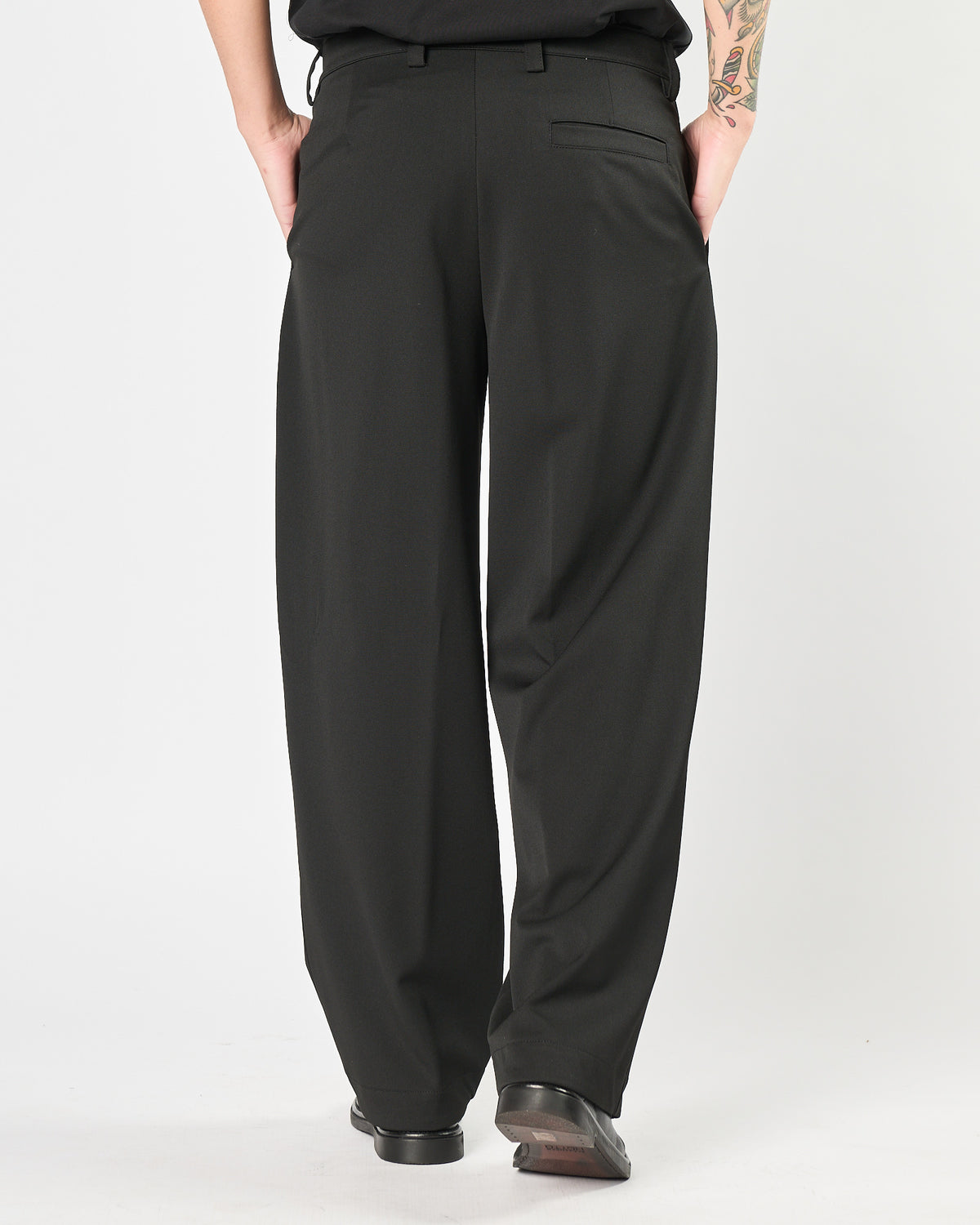 Pantalone Aimé con pence nero