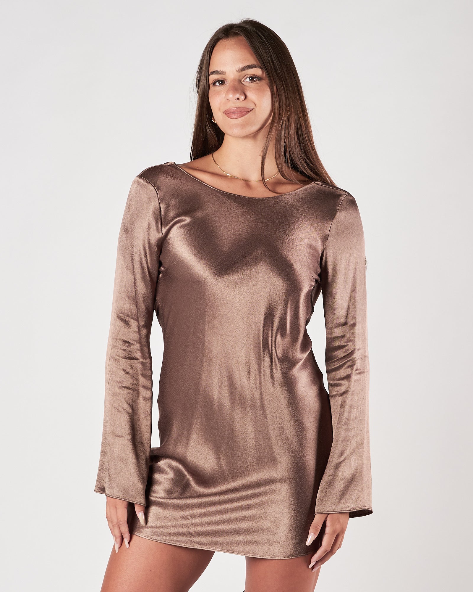 Abito Eleh corto satin fango