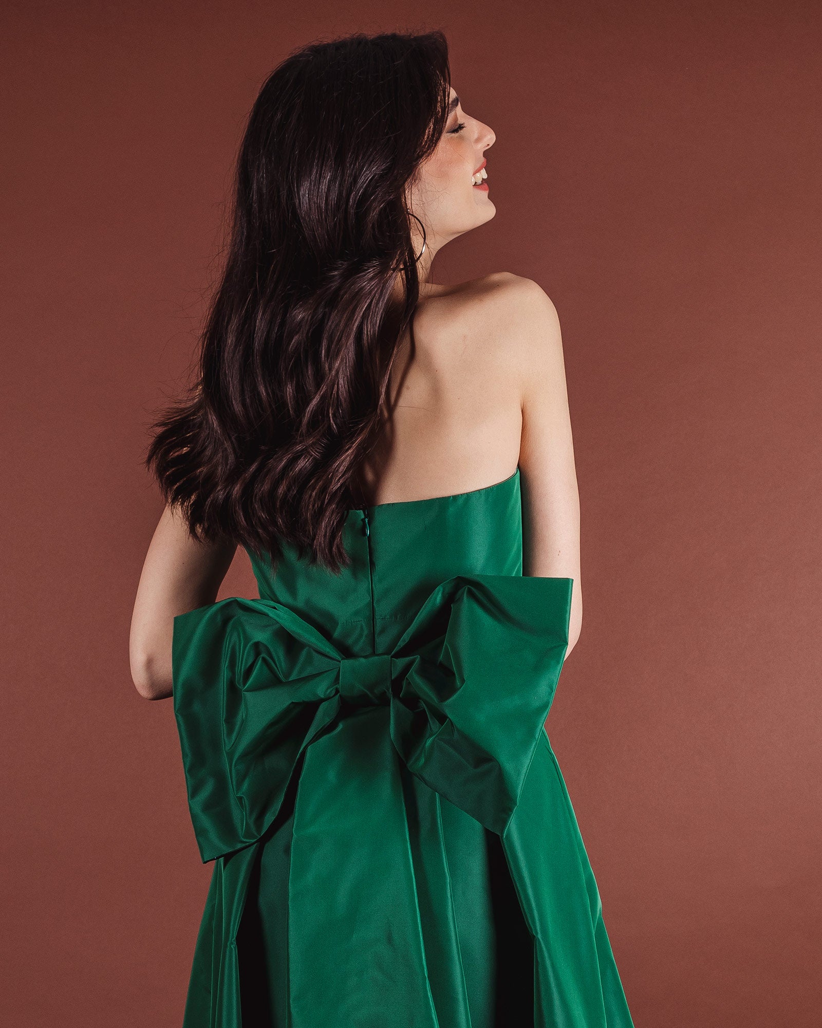 Dress with emerald stole