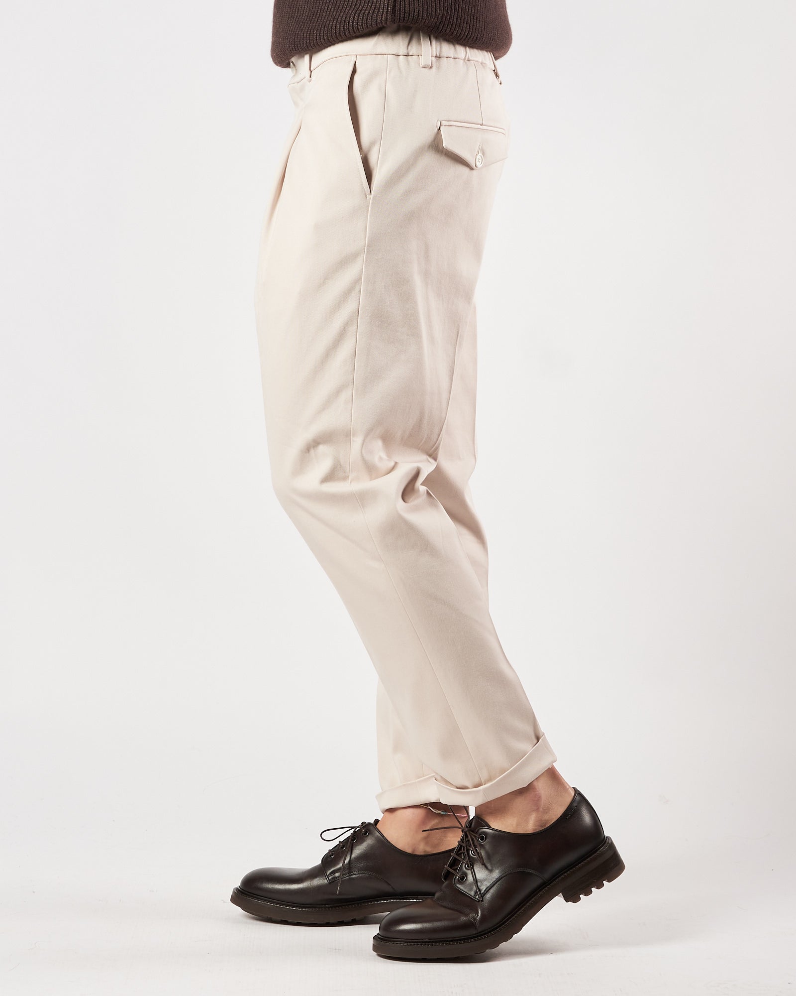 Pantalone A|STORE uomo con pences gesso