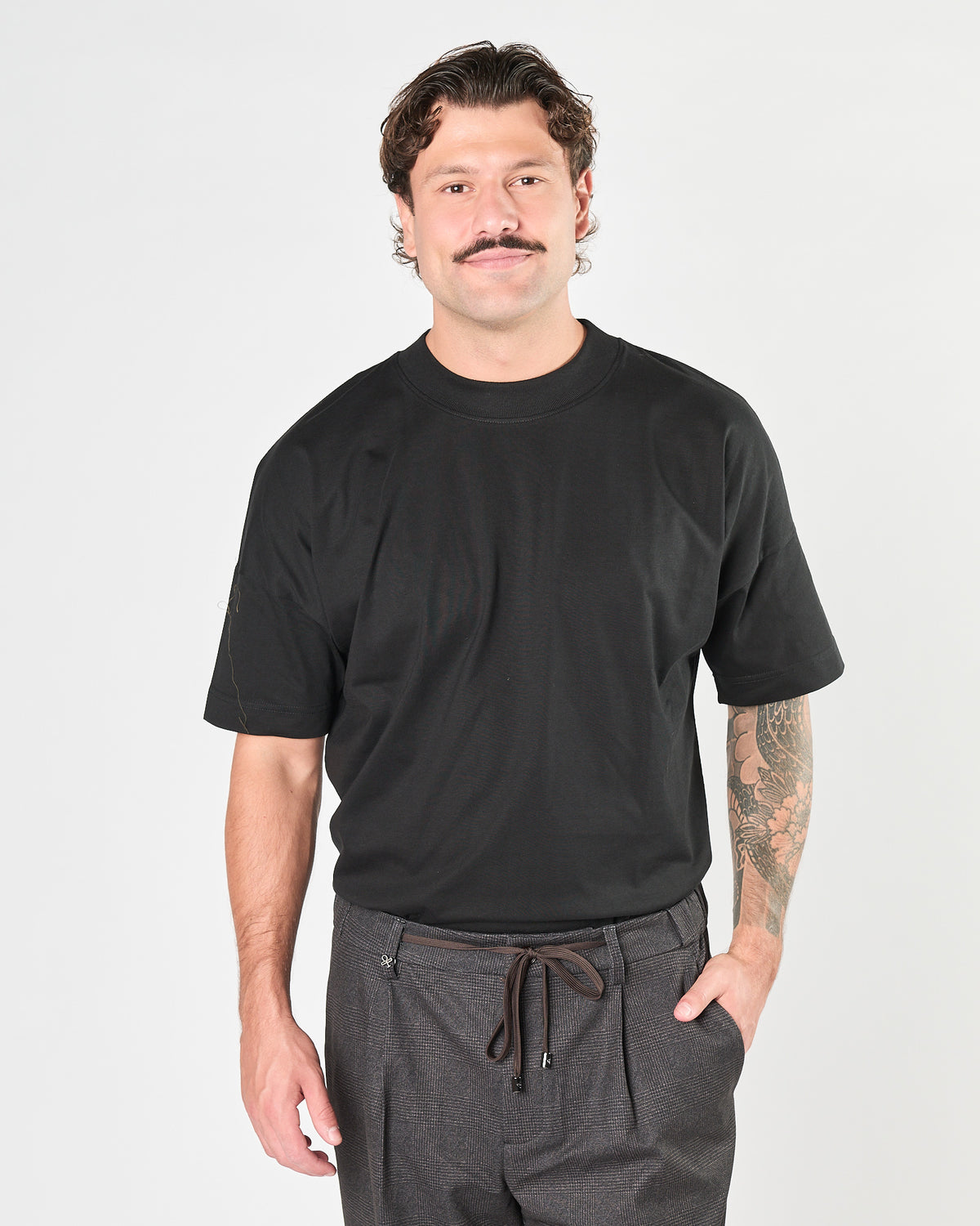 Maglia A|STORE over black