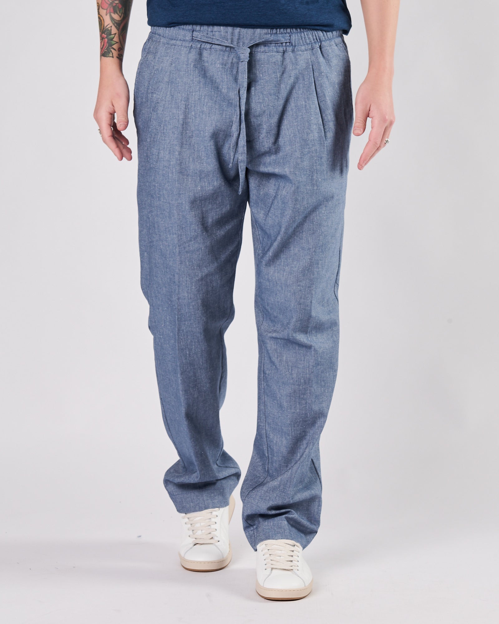 Pantalone Aimé con pence indaco