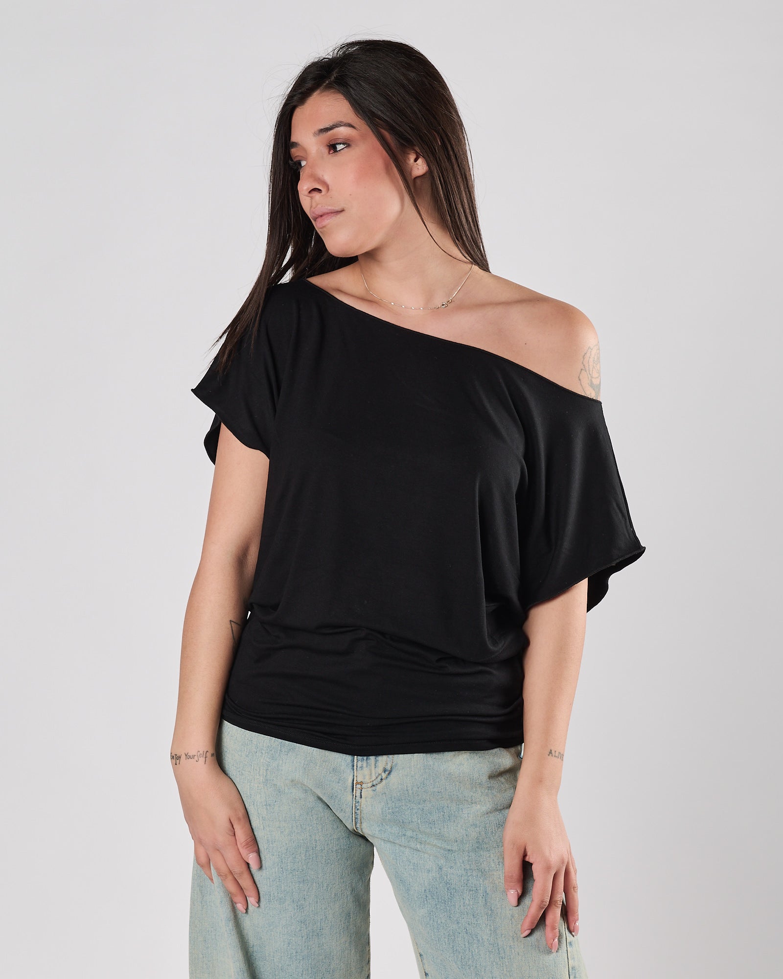 T-shirt Makestic morbida nera