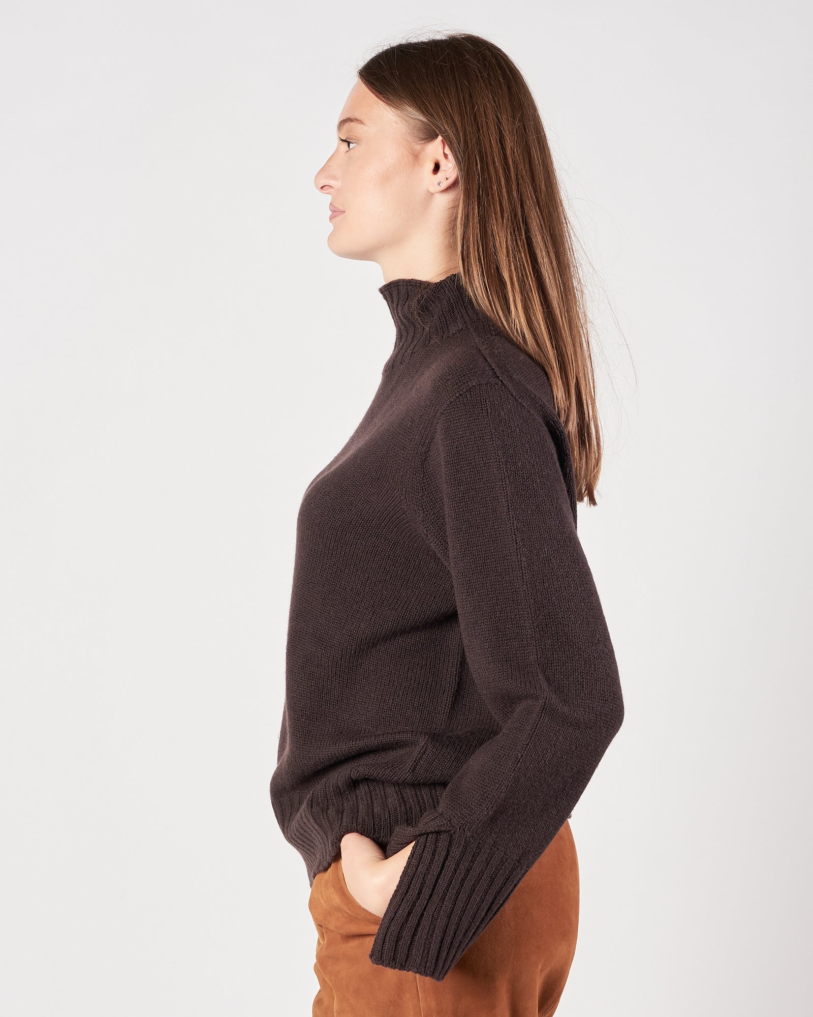 Maglia A|STORE over mezzo collo moro