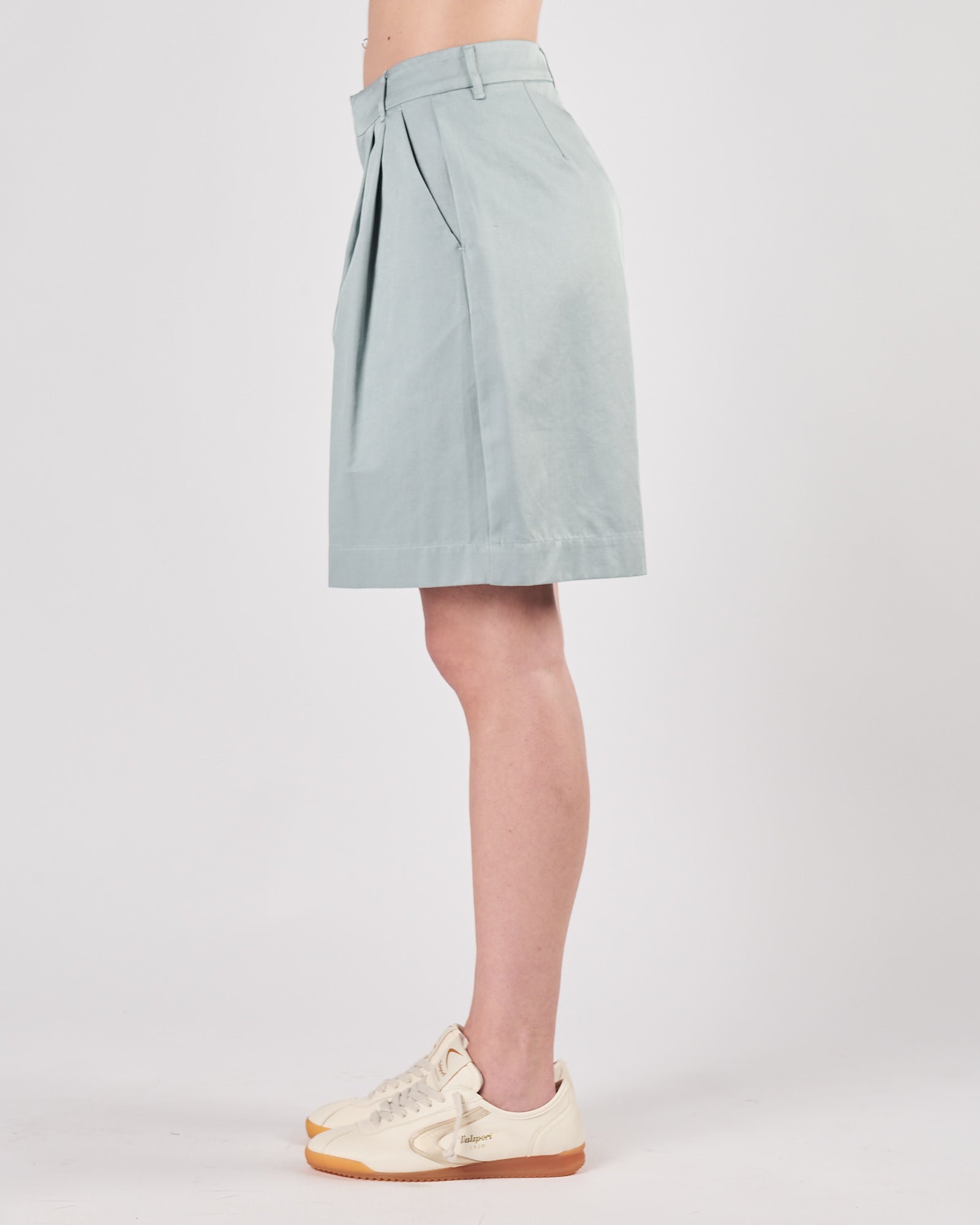 Bermuda Eleh con pence celeste