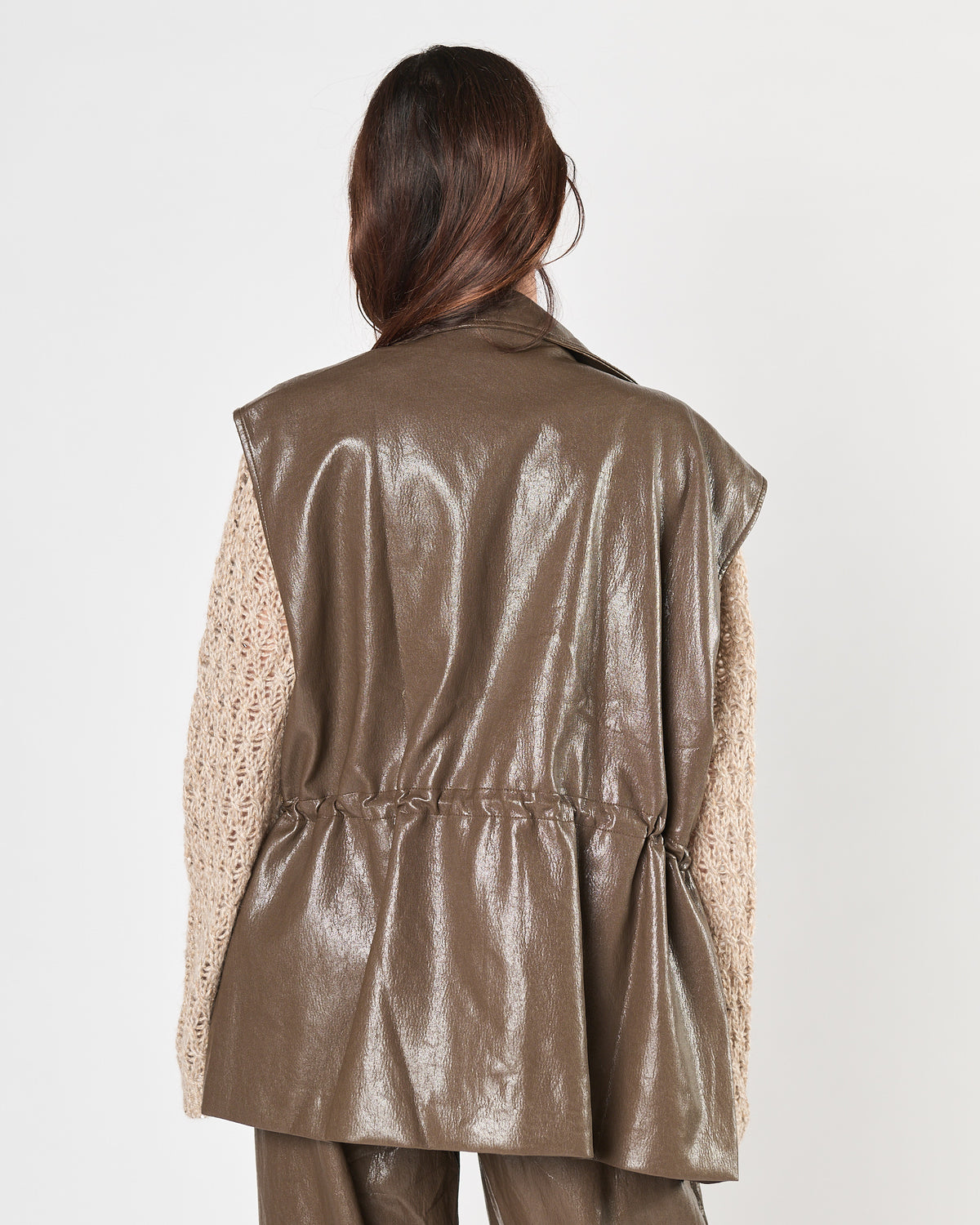 Gilet Eleh in ecopelle fango tasconato