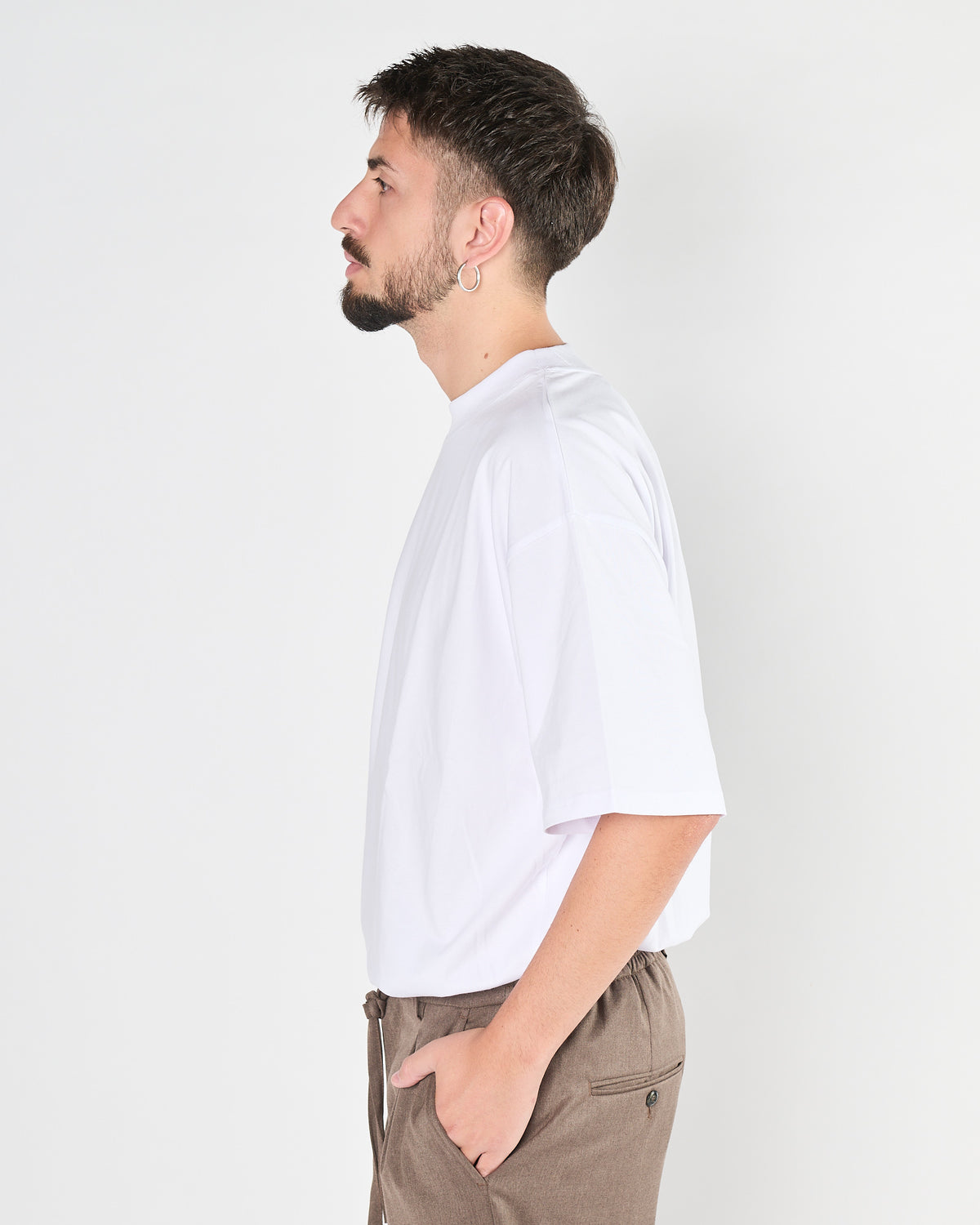 Maglia A|STORE over bianca