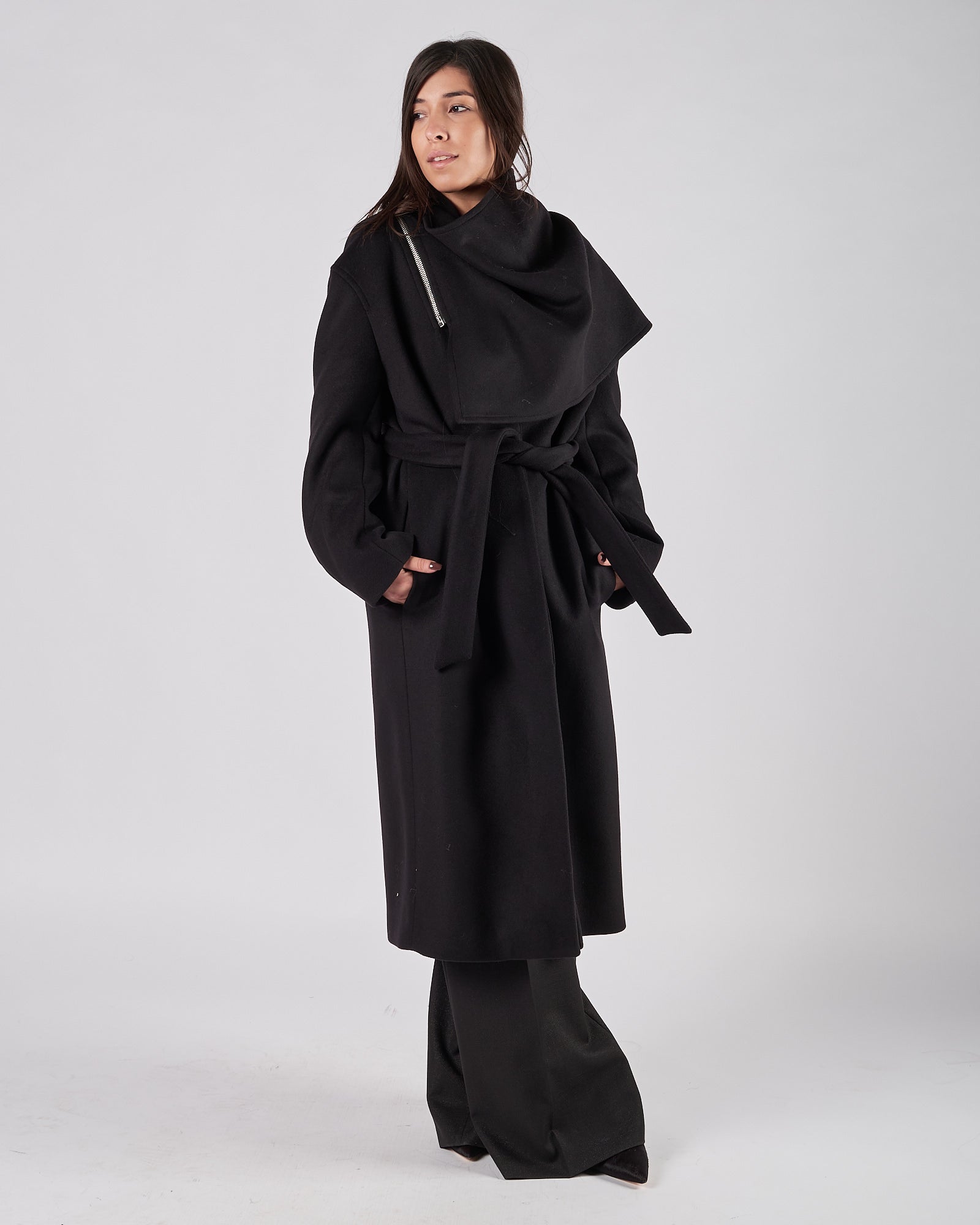 Cappotto Tela9  con mantella nero