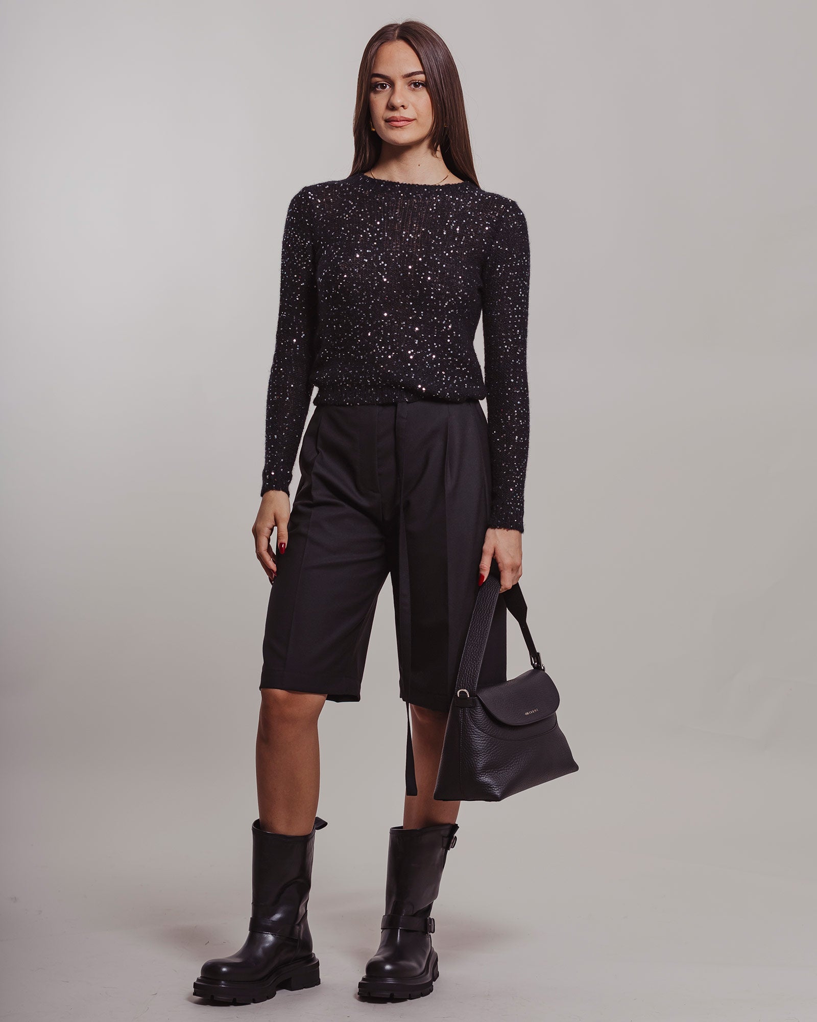 Maglia Roberto Collina con paillettes nera