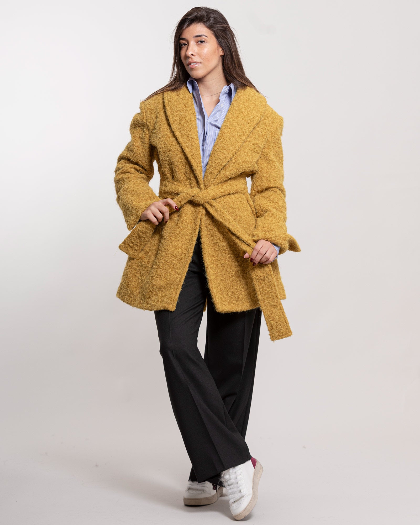 Cappotto Weili Zheng corto in feltro senape