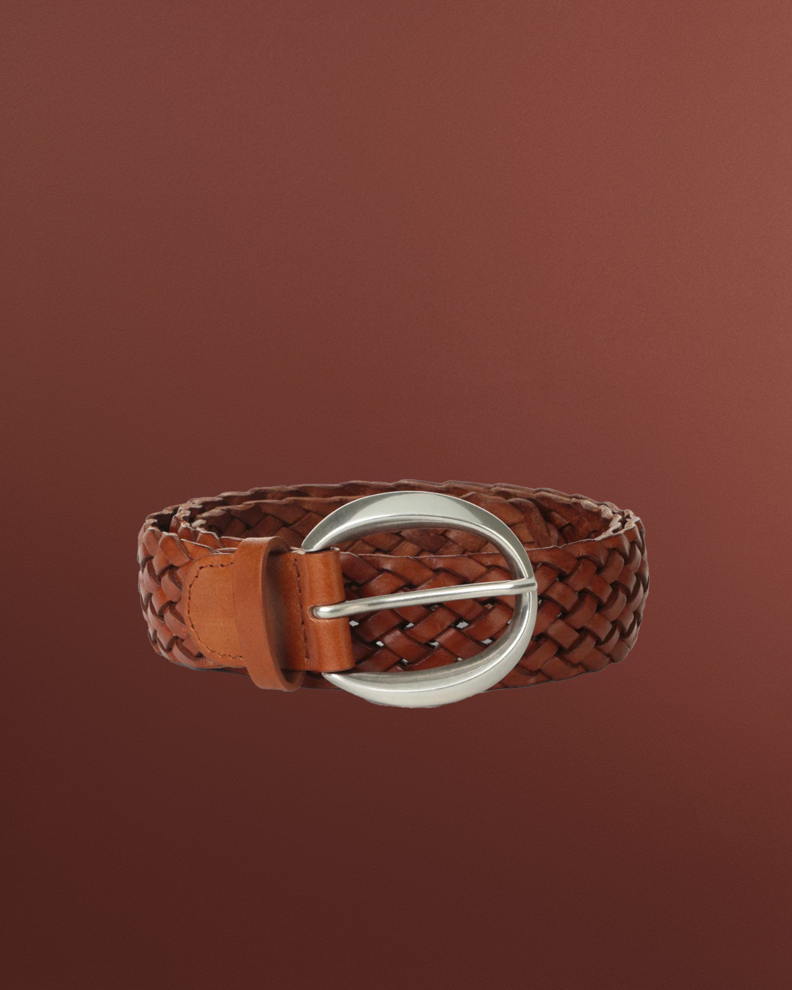 Masculine braided leather belt